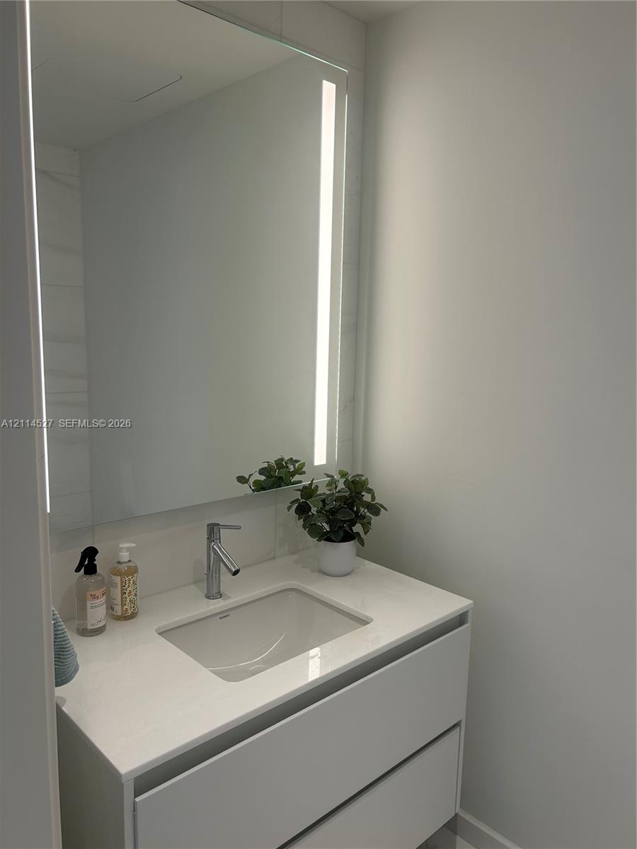 Half Bath for guests Half Bath for guests