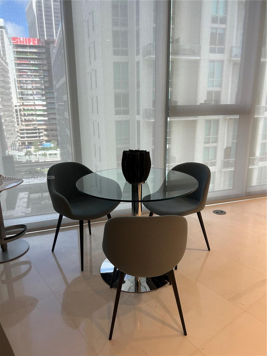 Photo 6 Photo 6