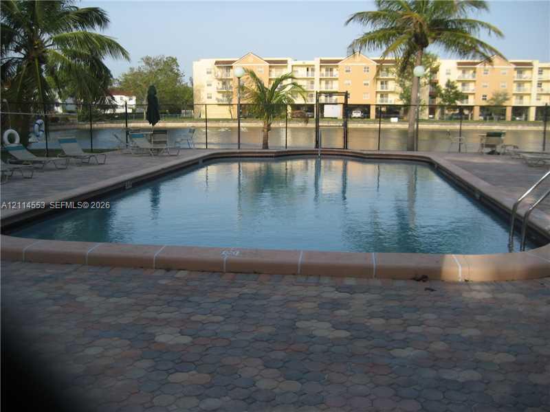 Swimming Pool/Hot Tub/Sauna