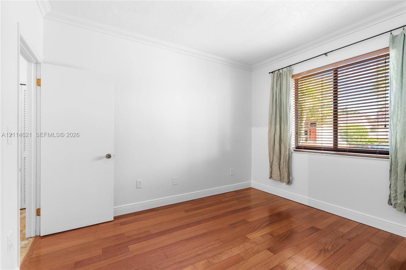 Guest bedroom 1