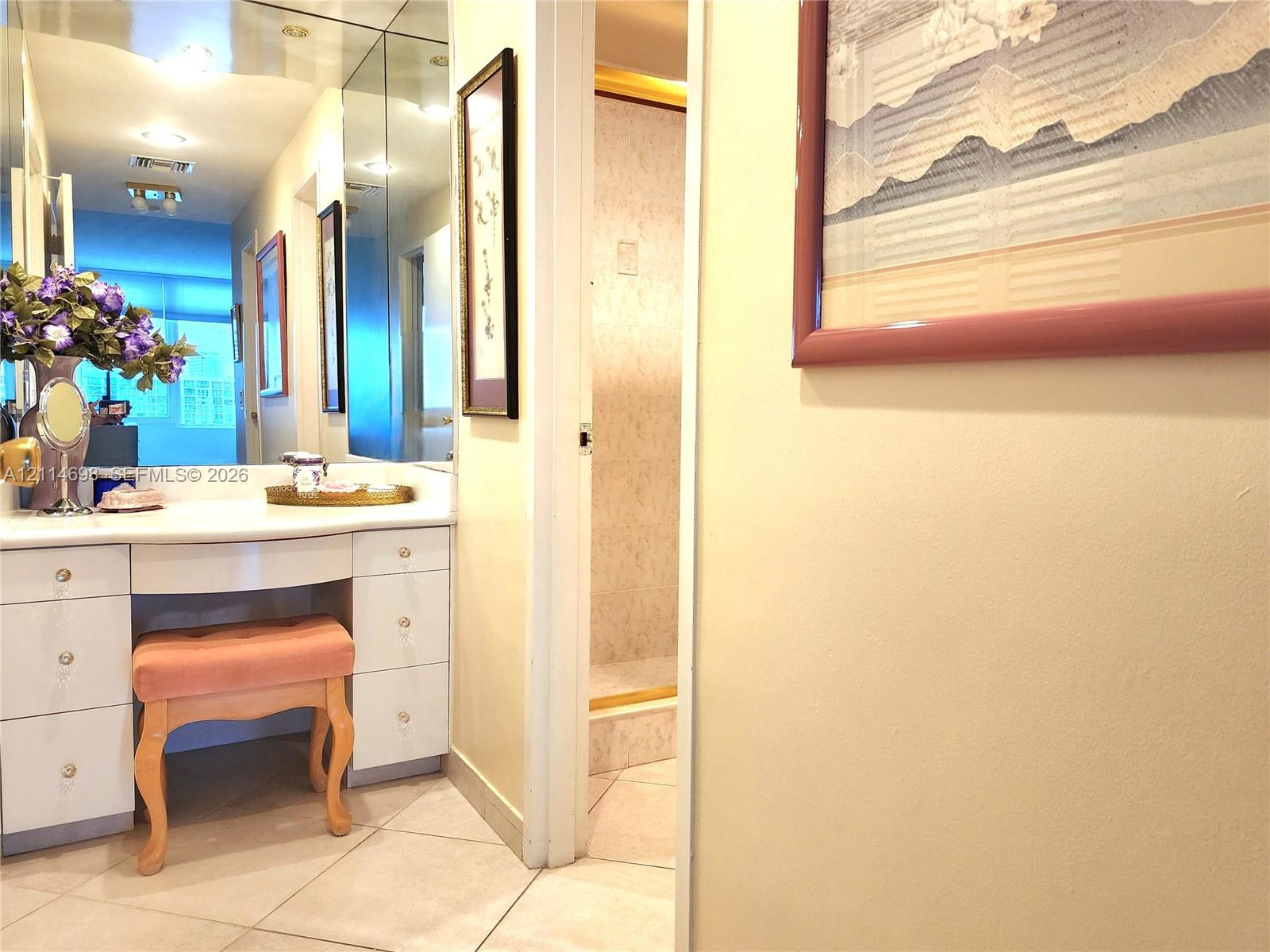 Built-in vanity