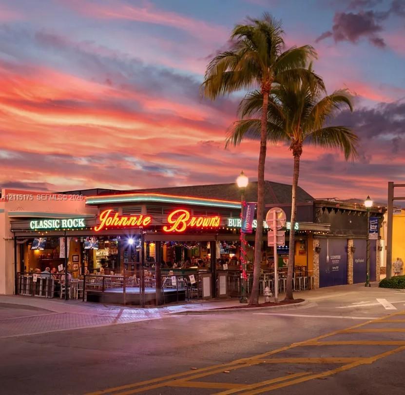 Enjoy good vibes at this watering hole with food and live music
