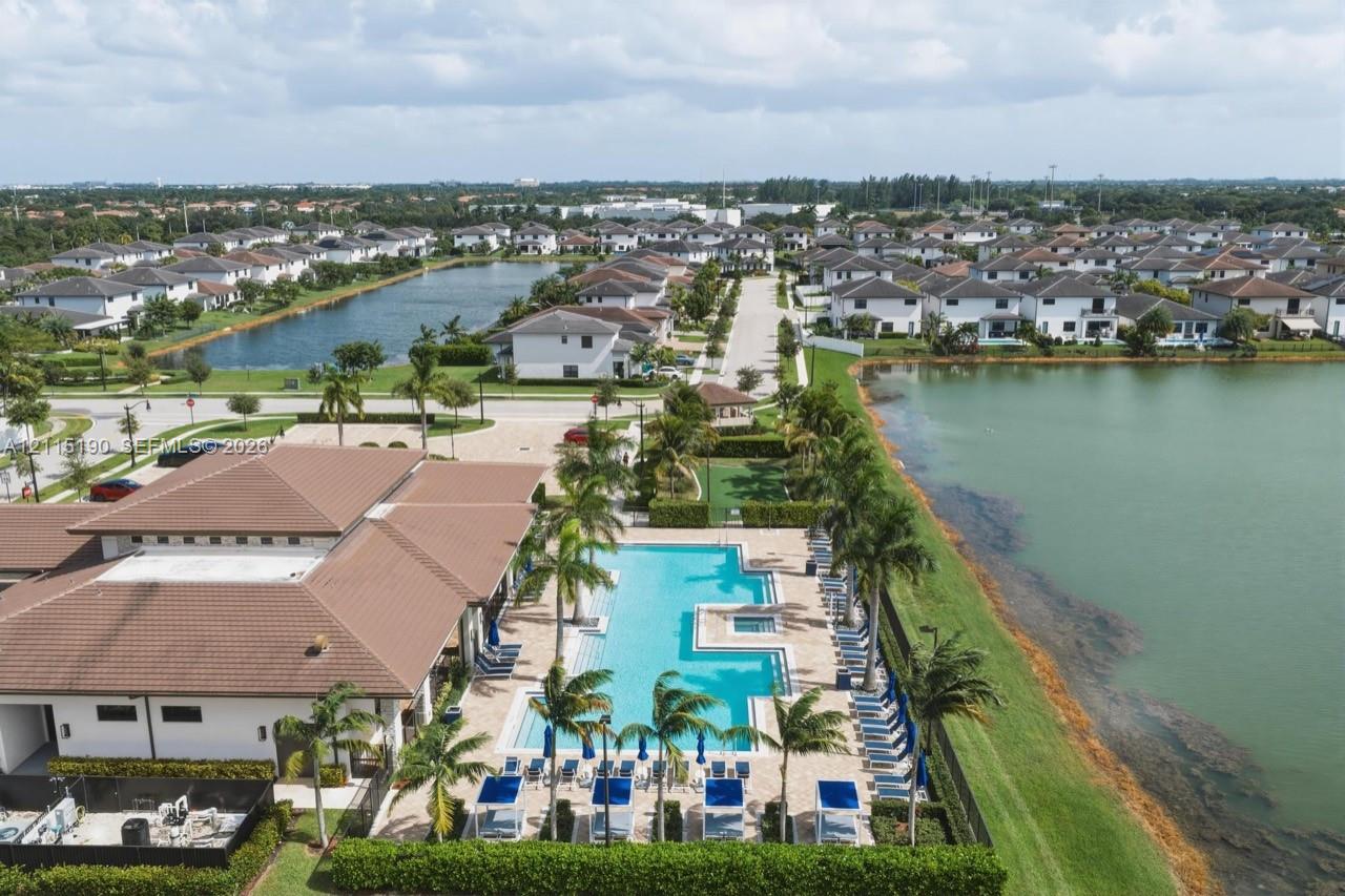 Community pool and clubhouse; not a private pool at the home.