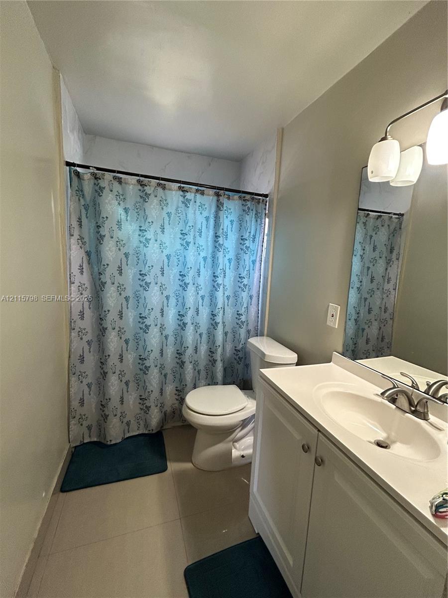 Main bathroom