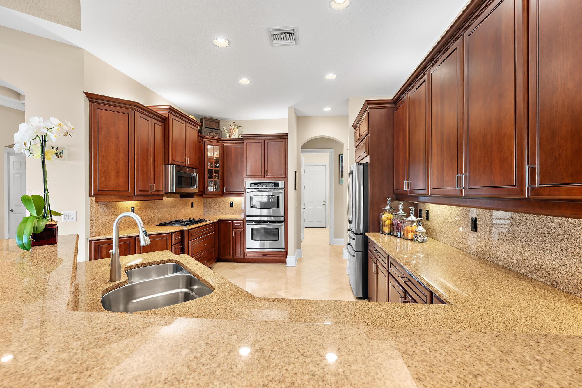7011 Isla Vista Drive