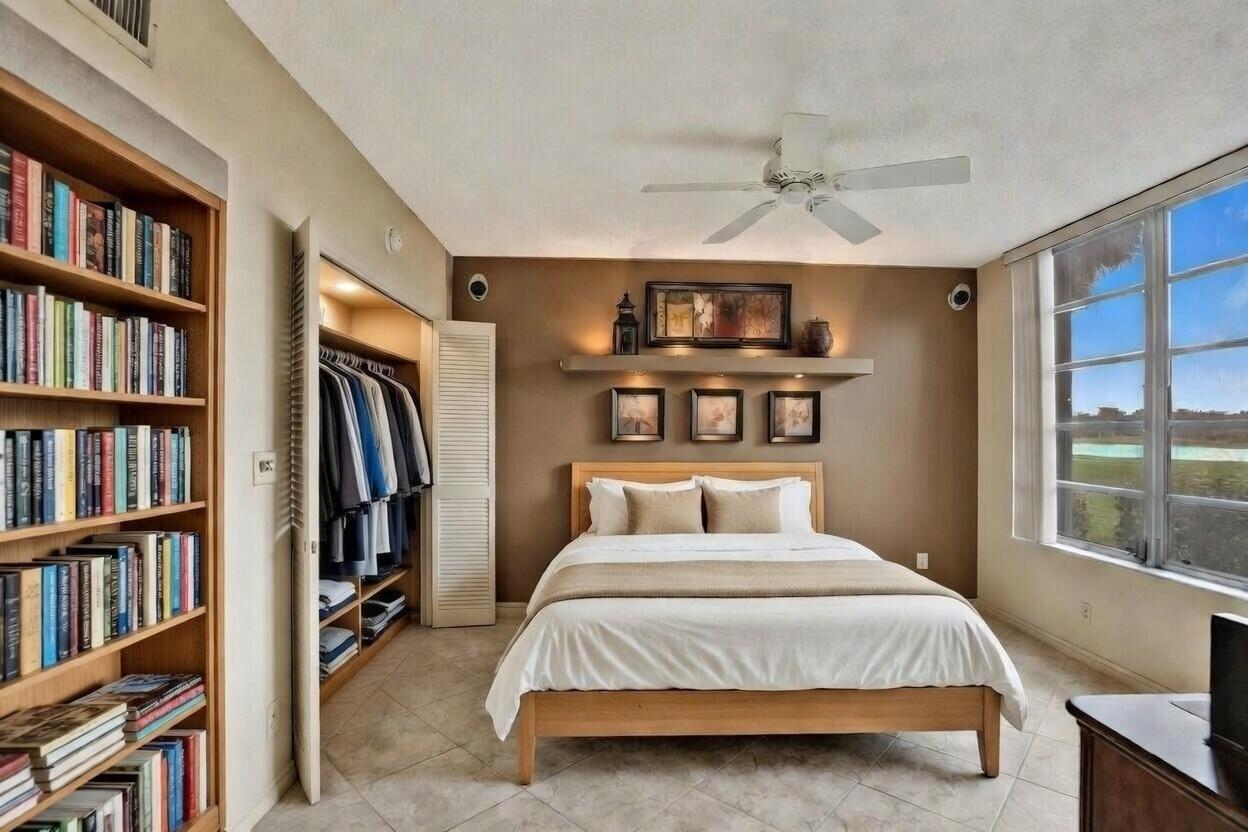 3rd room virtually staged as bedroom