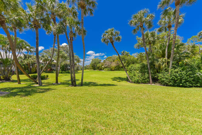 4105 Fairway Dr N Jupiter FL-small-008-0 4105 Fairway Dr N Jupiter FL-small-008-0
