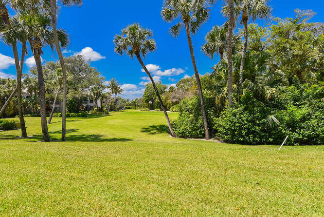 4105 Fairway Dr N Jupiter FL-small-005-0 4105 Fairway Dr N Jupiter FL-small-005-0