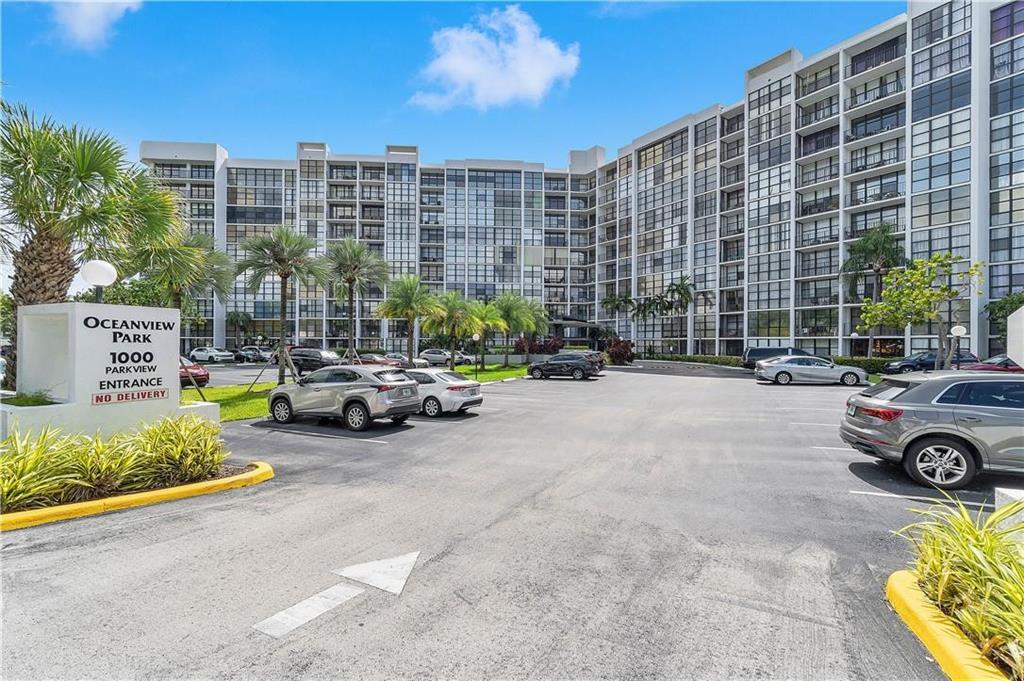 OceanView Park Condo in 3 Islands