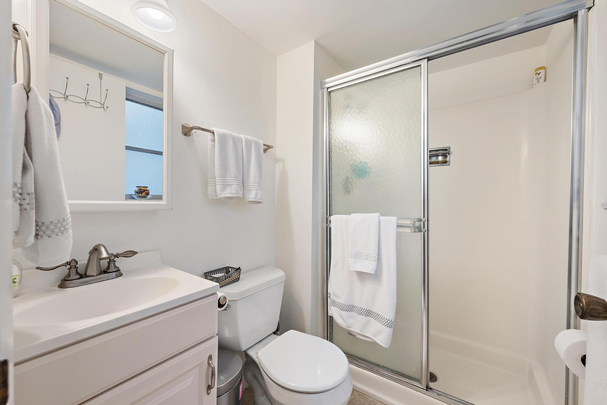 18081 SE Country Club Dr bldg 6 apt 51-7