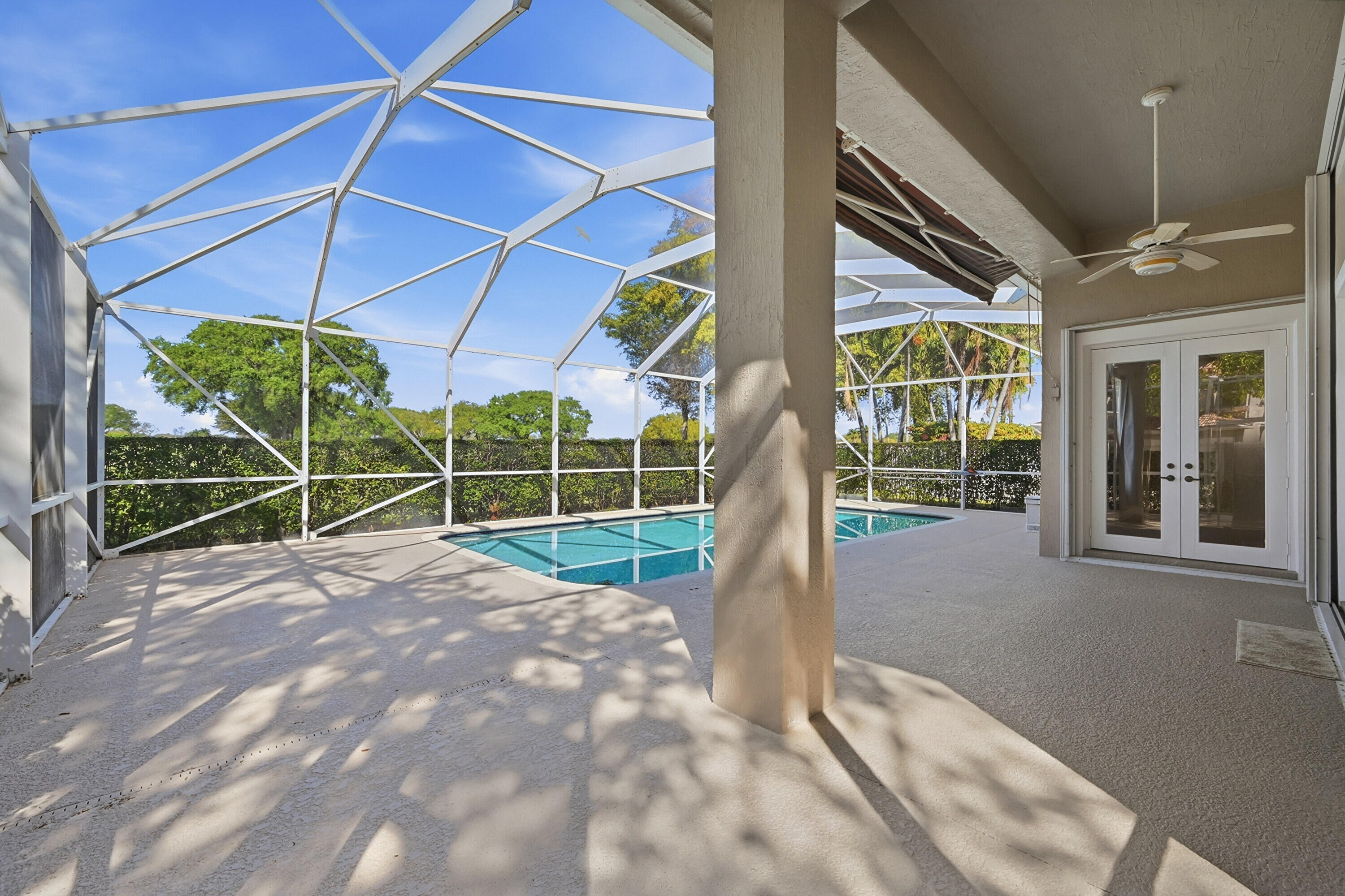 Covered Lanai --VERY PRIVATE POOL- WITH GOLF & SUNSET VIEWS