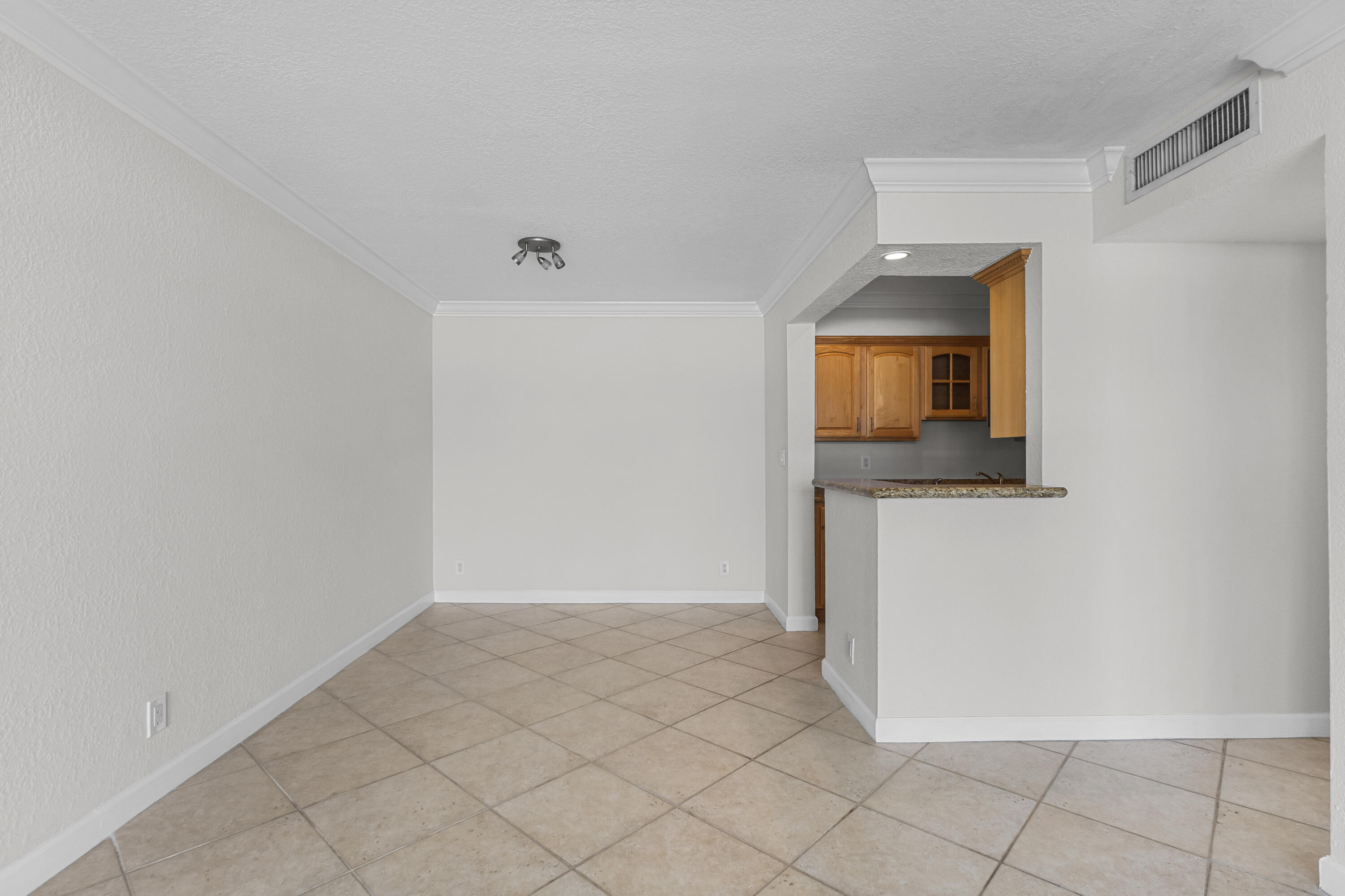 GF4A1183Pine Crest Village-by Pwayko