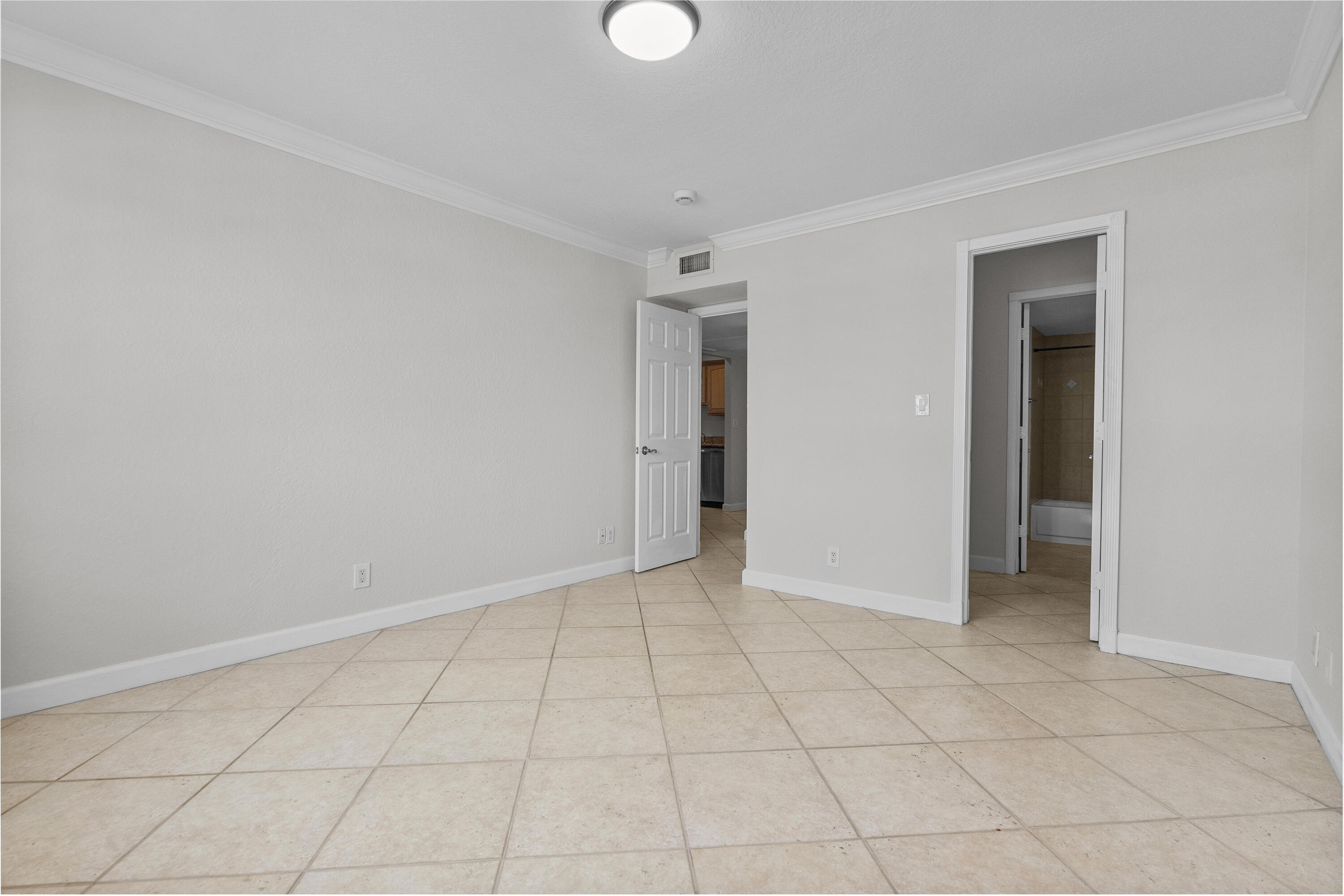 GF4A1138Pine Crest Village-by Pwayko