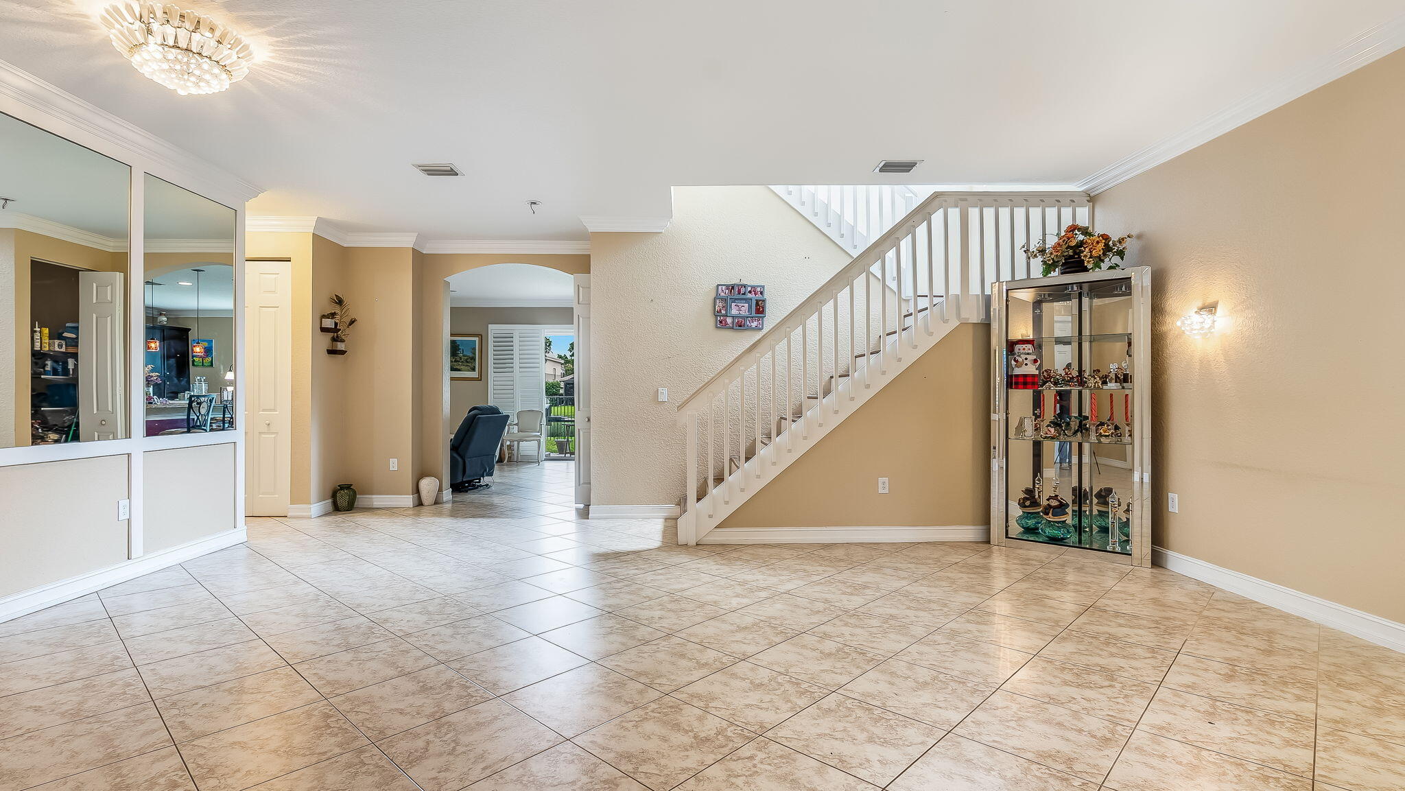 8-web-or-mls-DSC09088 8-web-or-mls-DSC09088