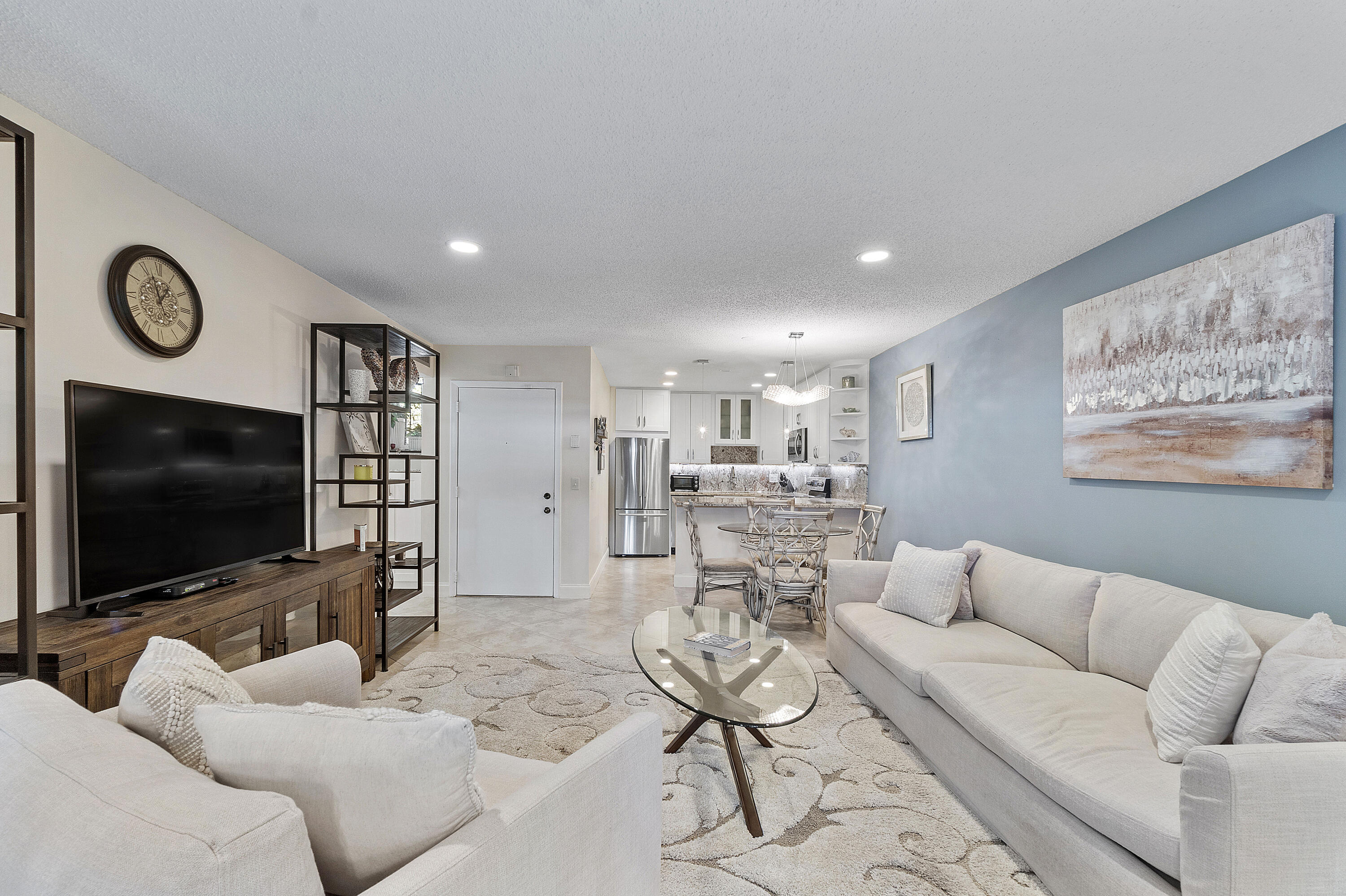250 S Ocean Blvd U274_023