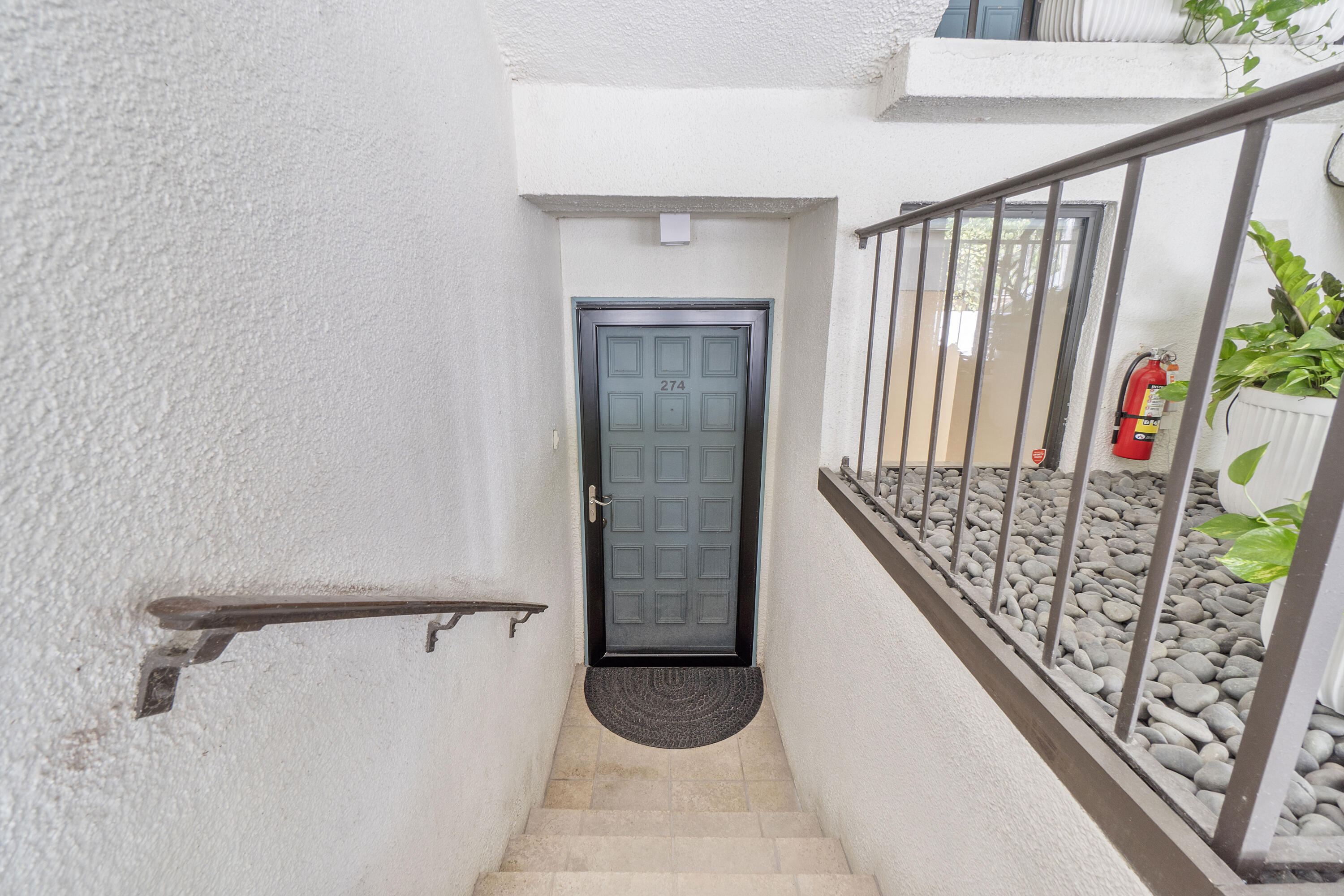 250 S Ocean Blvd U274_028