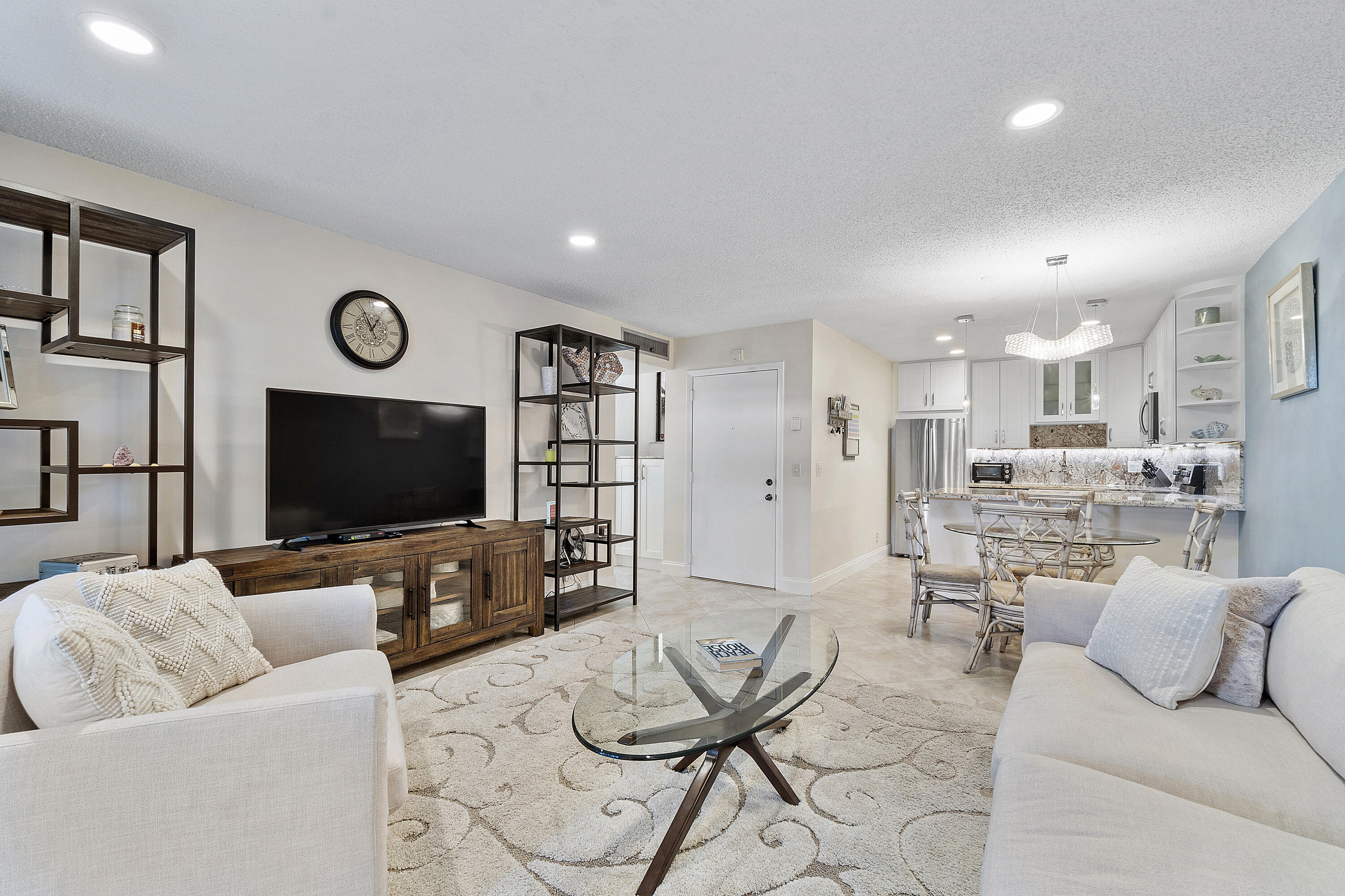 250 S Ocean Blvd U274_022