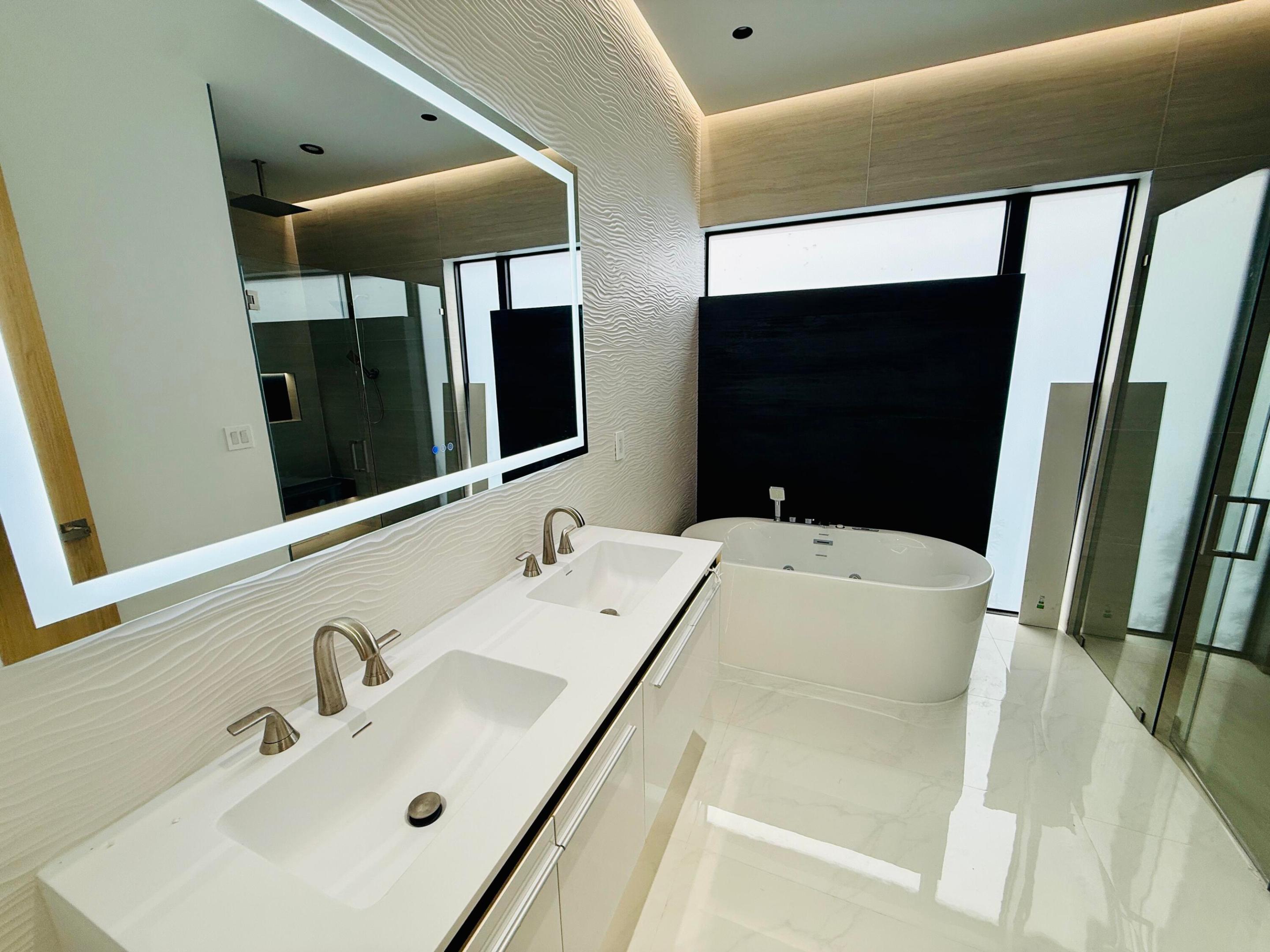 master bath (2)