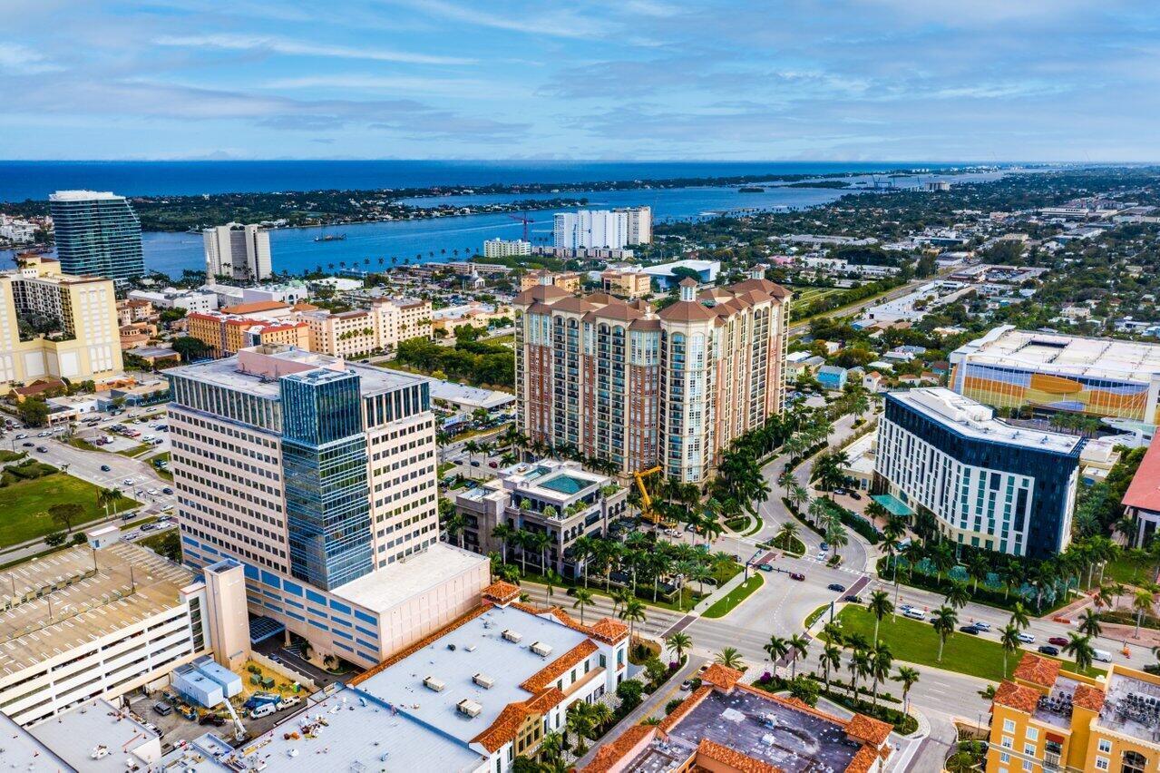 CPST & CityPlace. RH Rooftop Restaurant