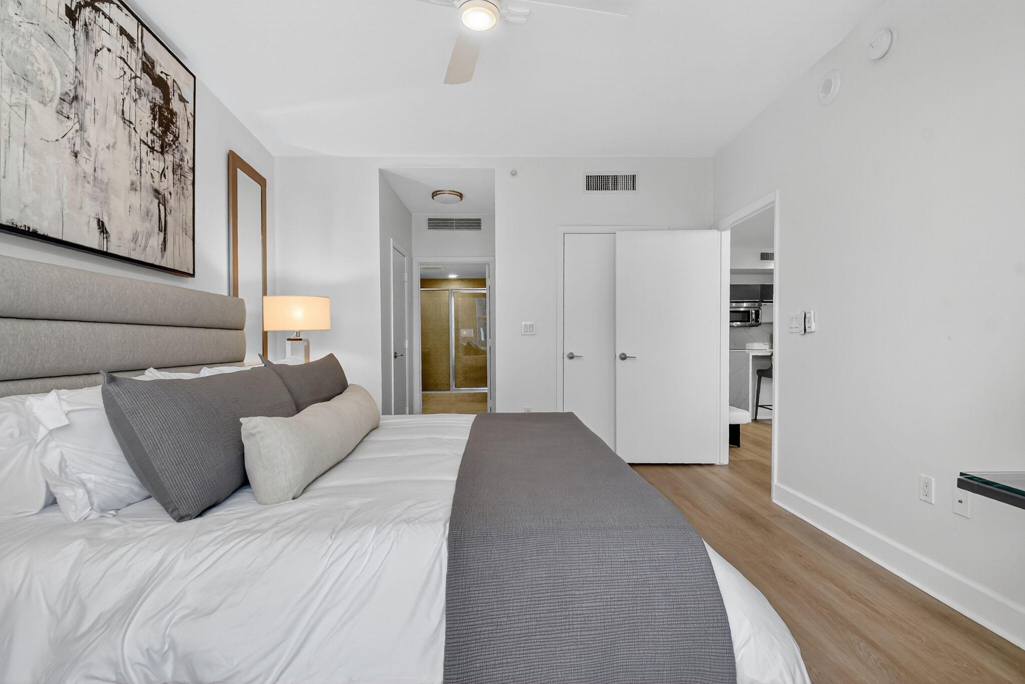 Guest Bedroom, Walk-In Closet