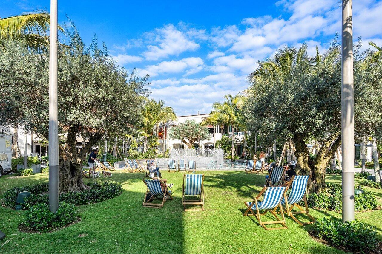 The Square Lawn, Event Space
