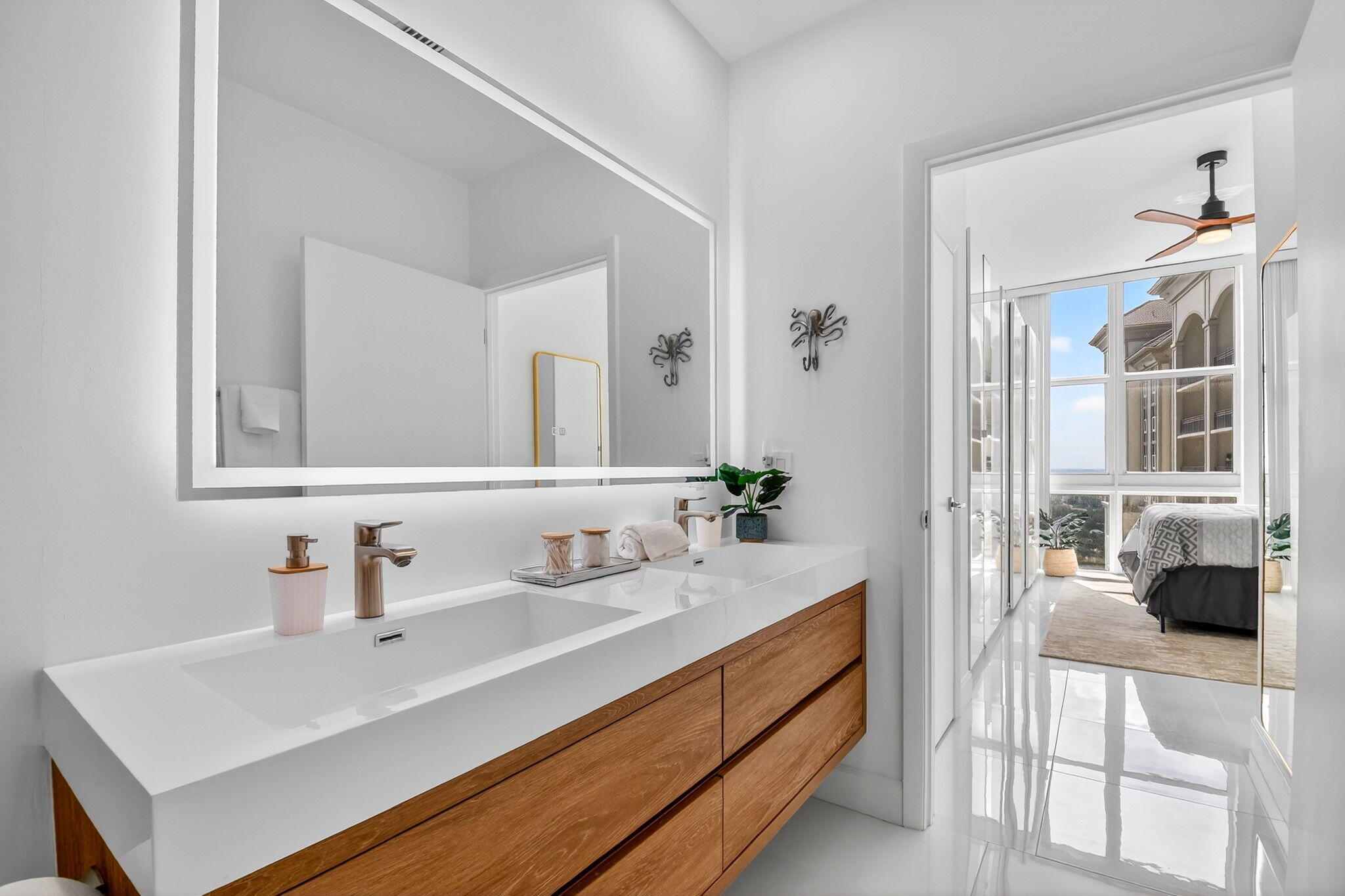 Fully Remodeled Guest Bathroom
