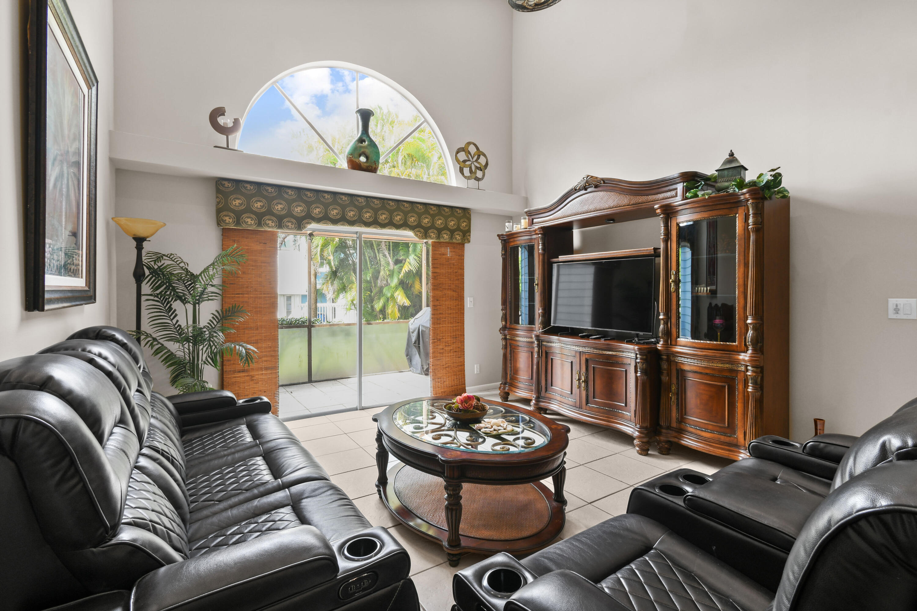 Relaxing sofa and love seat Relaxing sofa and love seat