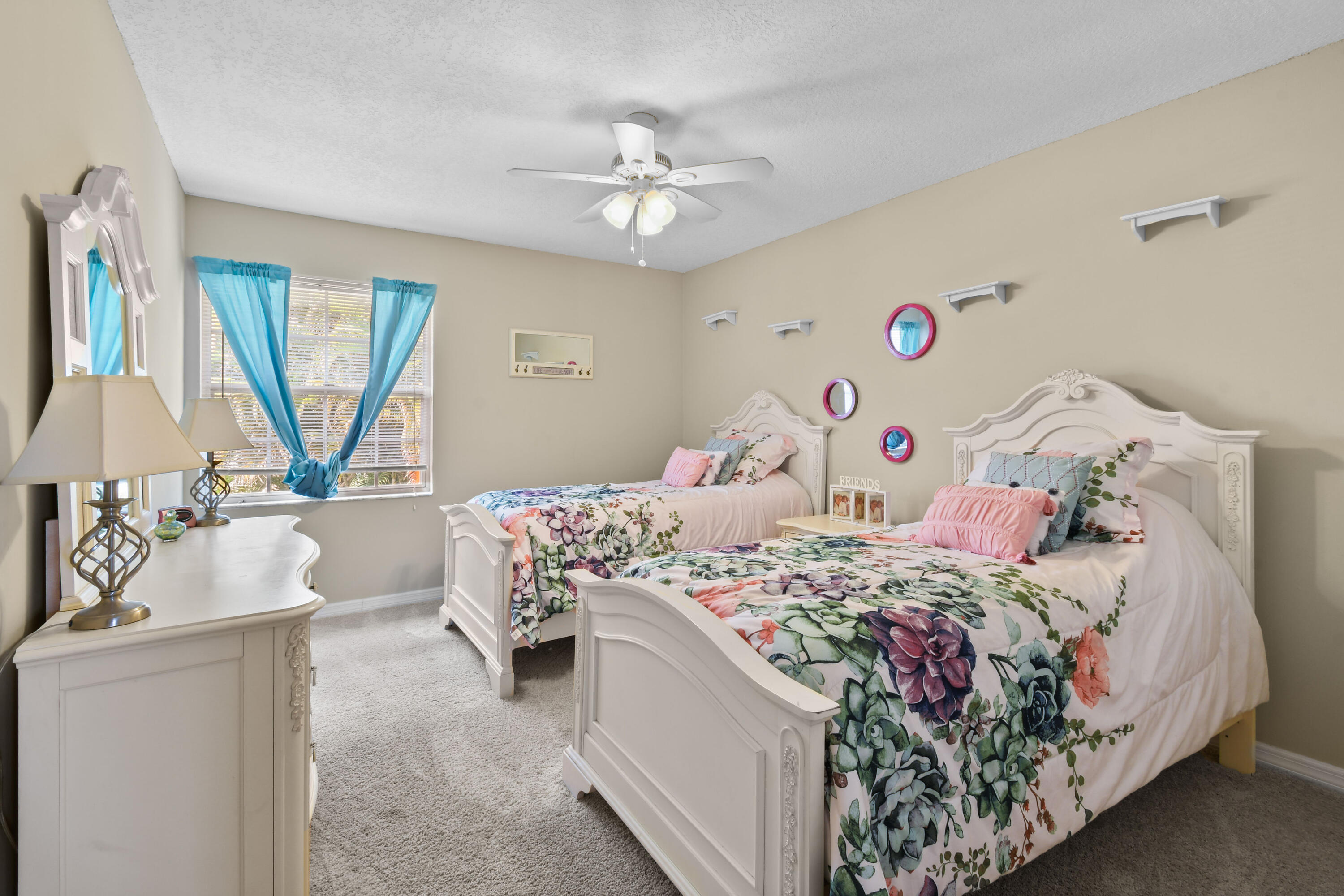 Second bedroom