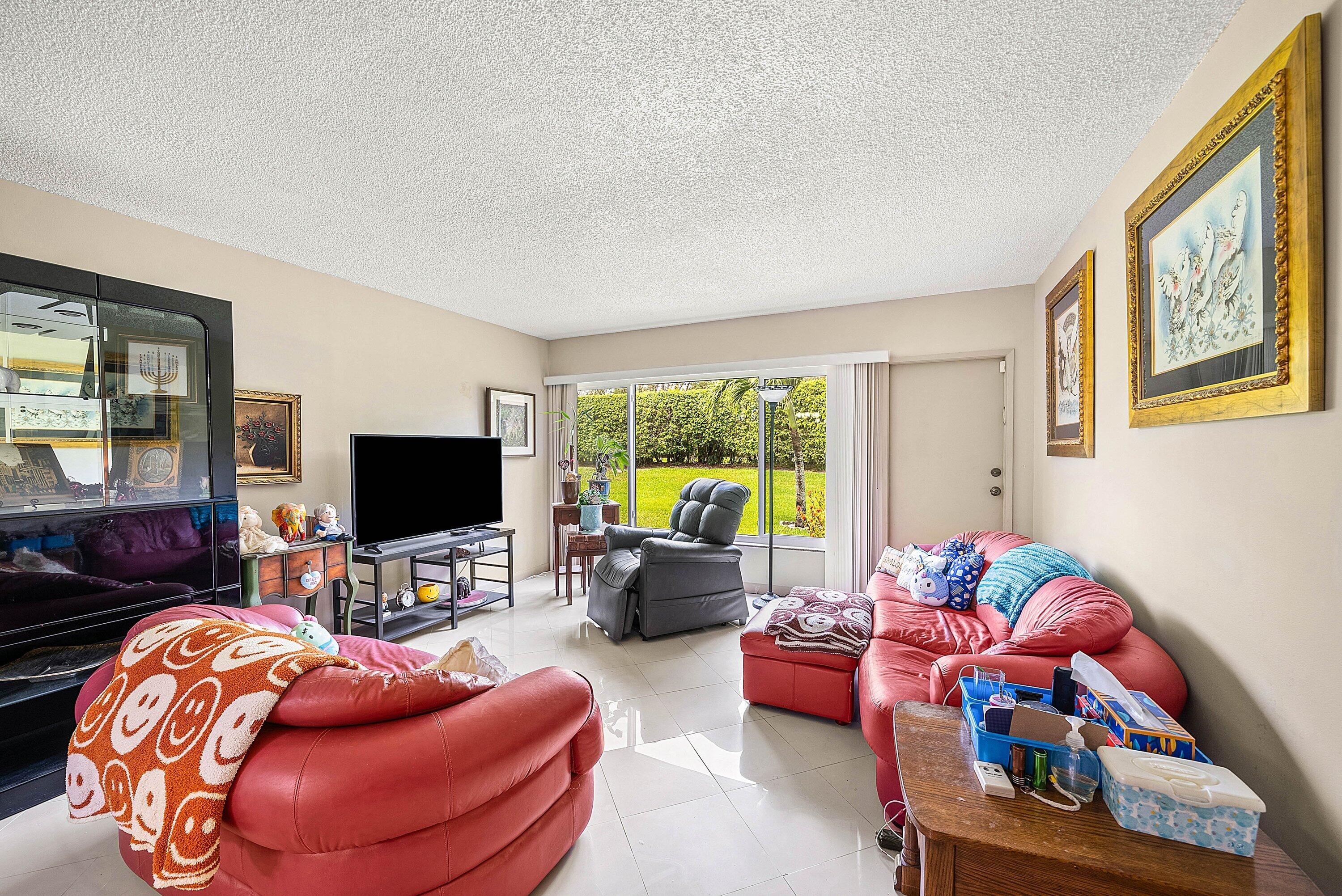 013-18881JolsonAvenue-1-BocaRaton-FL-334