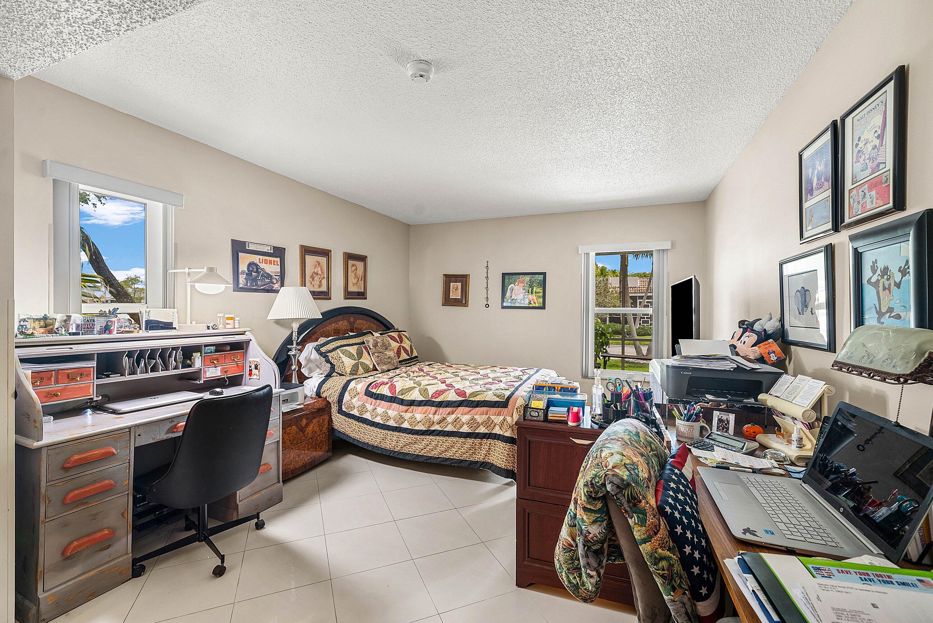 021-18881JolsonAvenue-1-BocaRaton-FL-334
