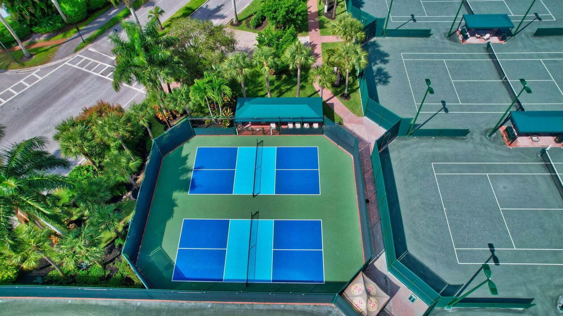 Aerial view of pickelball courts