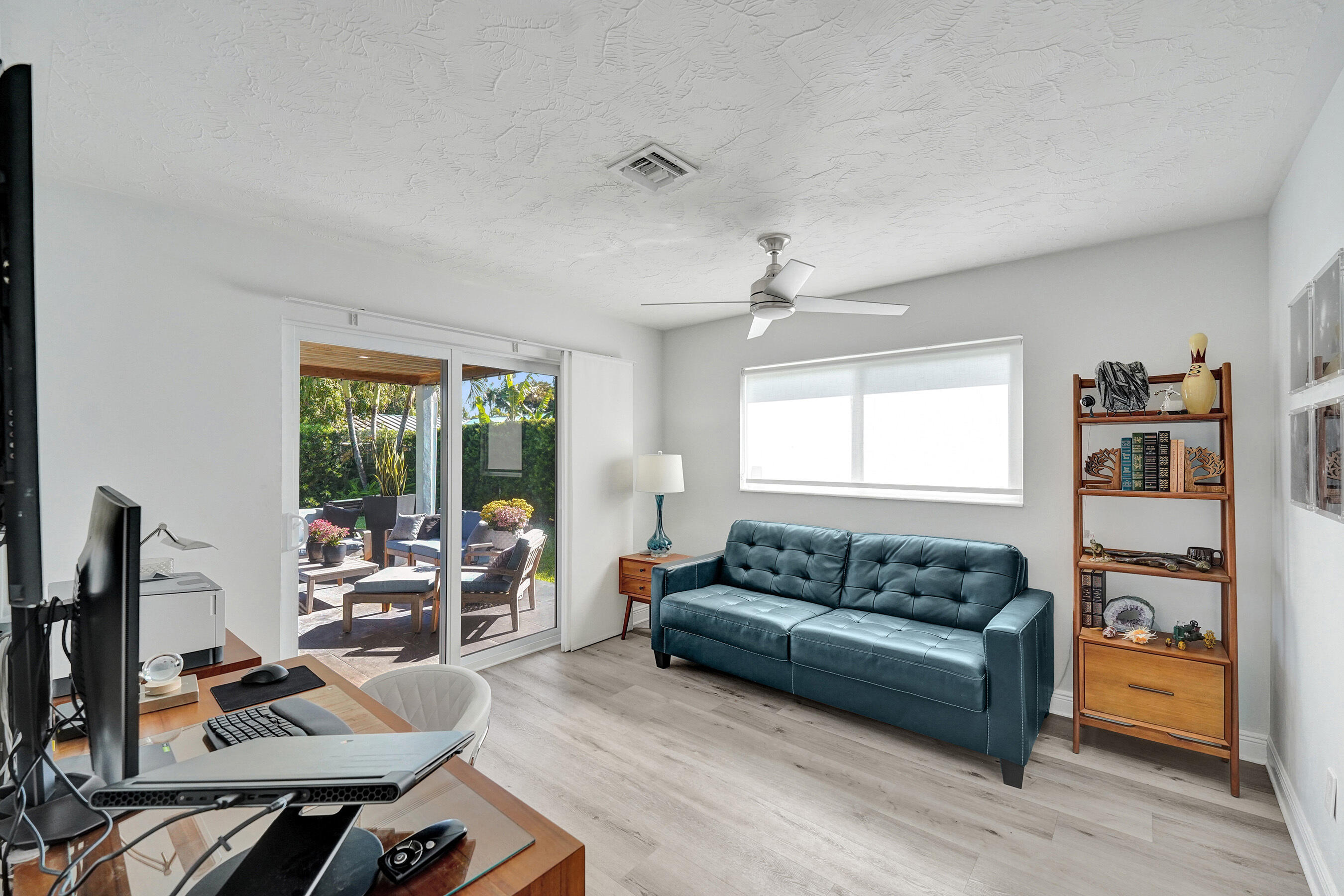 Guest bedroom