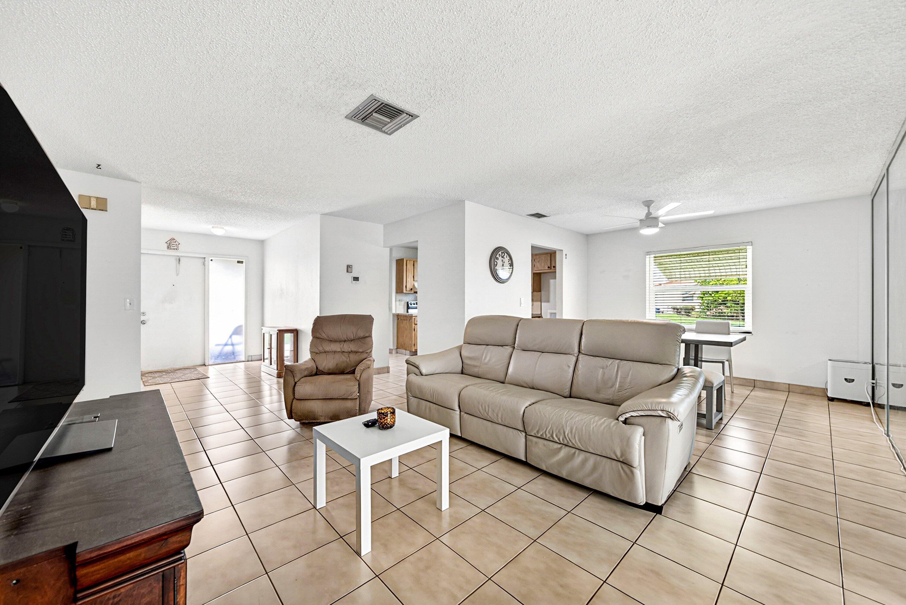 012-6061StanleyLane-DelrayBeach-FL-33484 012-6061StanleyLane-DelrayBeach-FL-33484