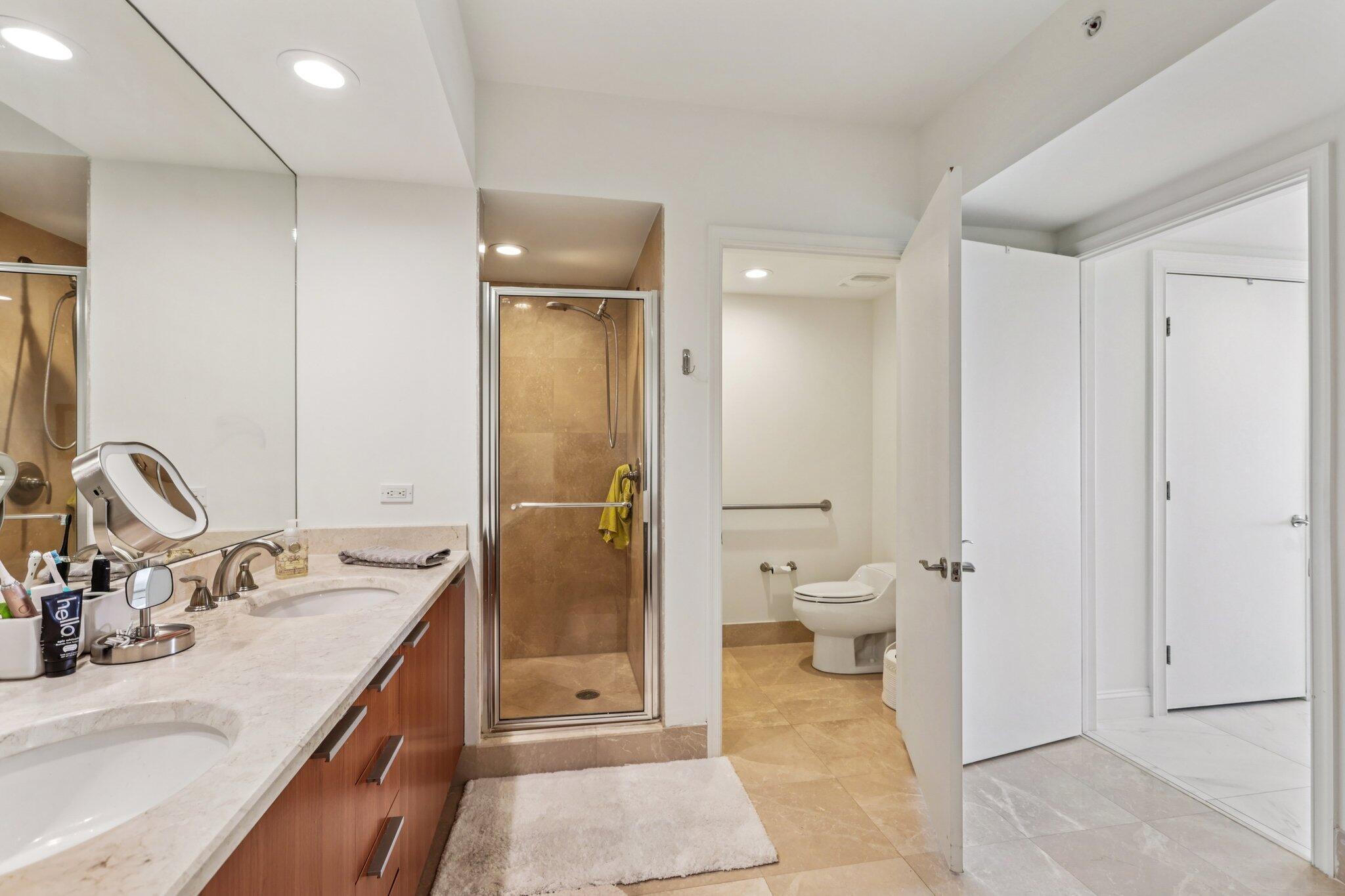 34-web-or-mls-Lake Shore Dr 2008-S0710-0