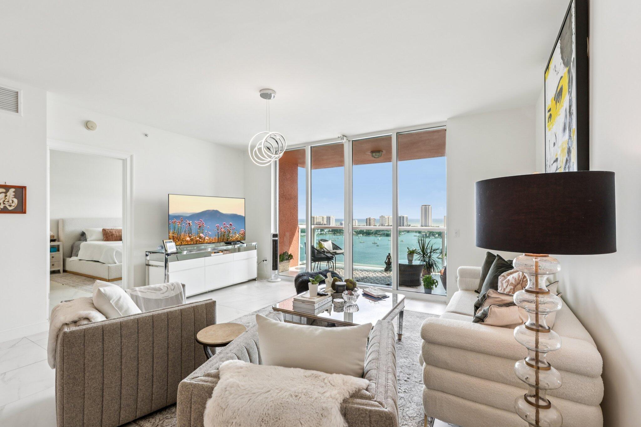 3-web-or-mls-Lake Shore Dr 2008-S0710-00