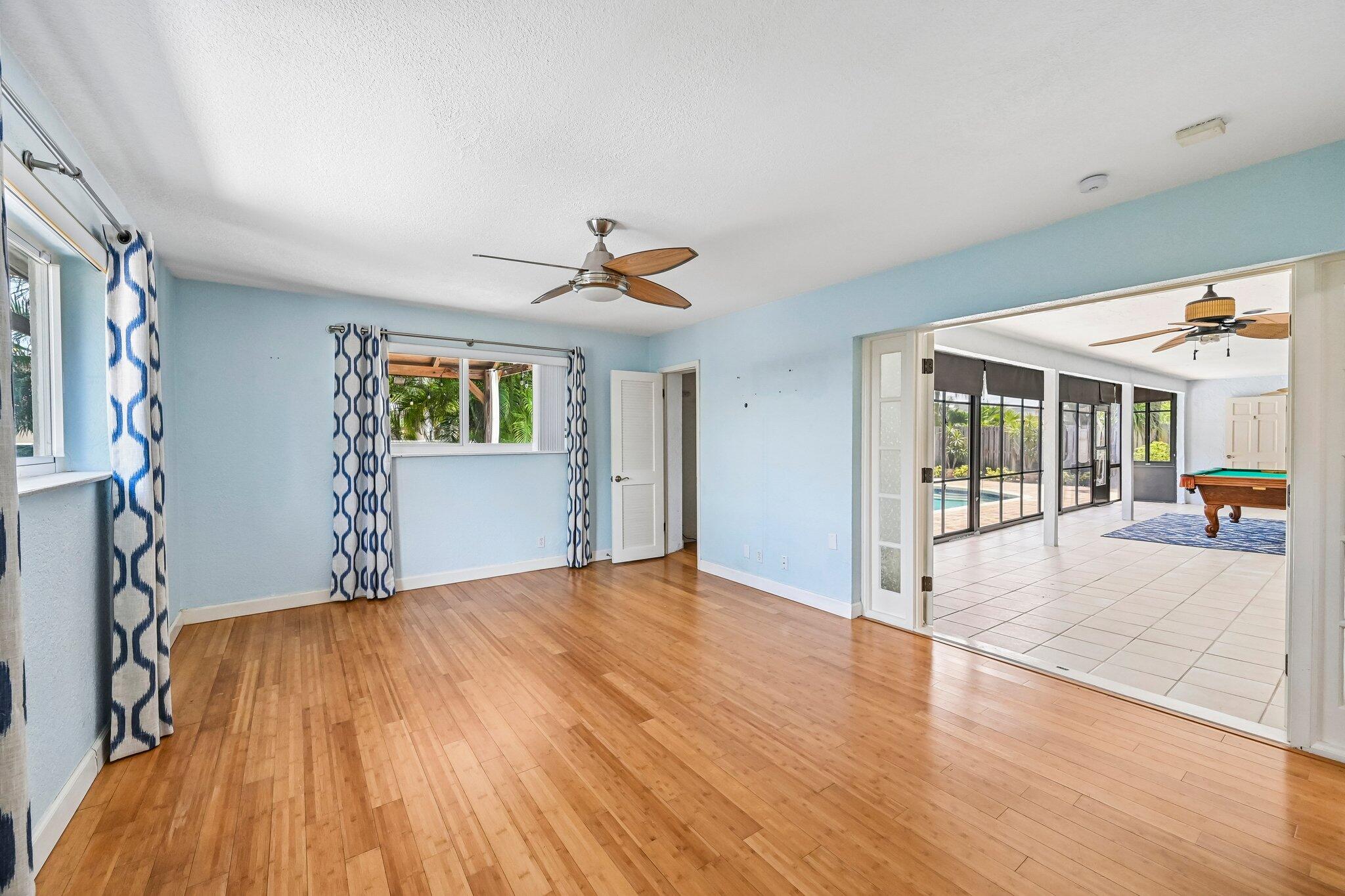 37-web-or-mls-NW 14th St-S2805-037