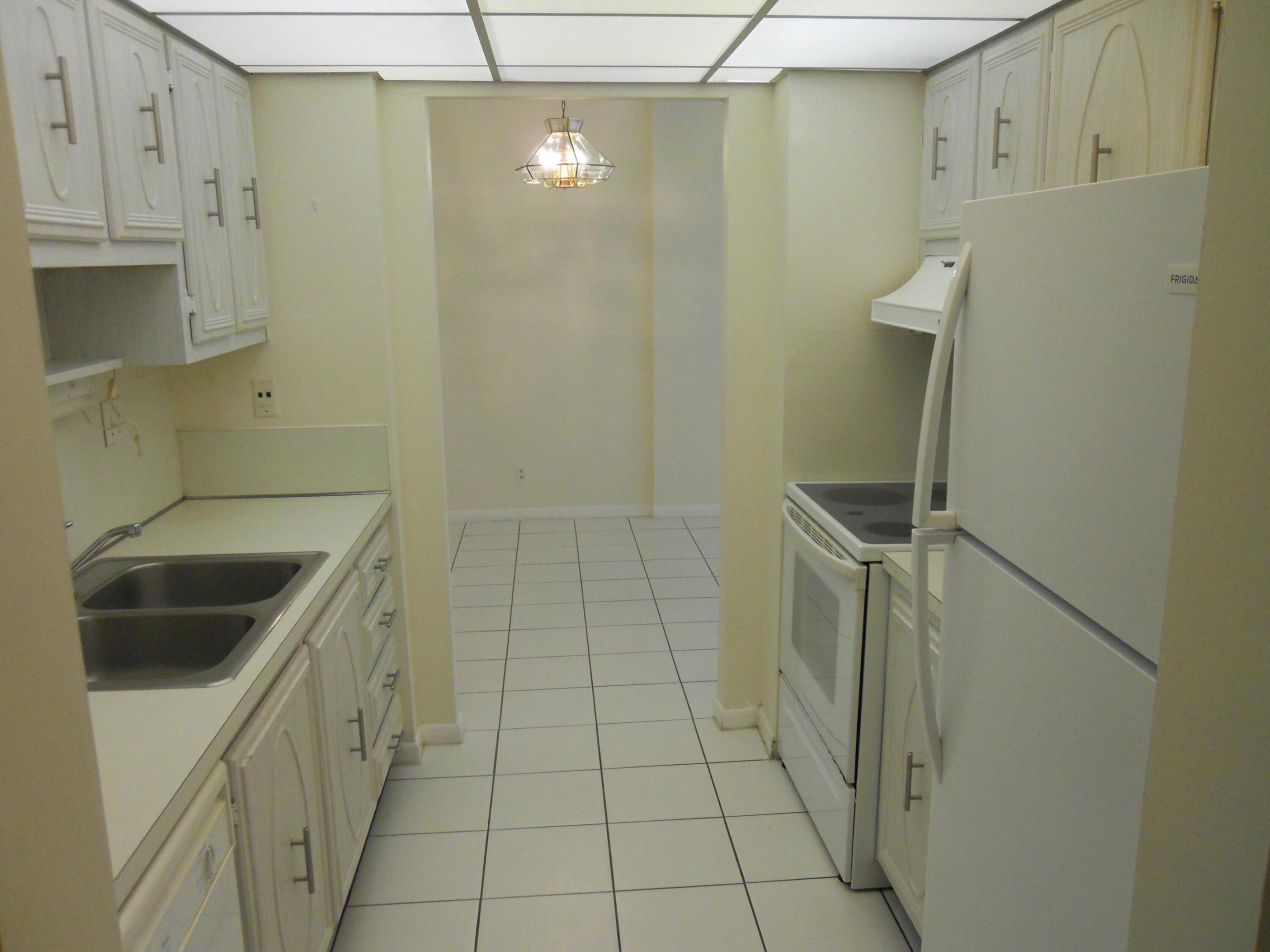 Full Kitchen view