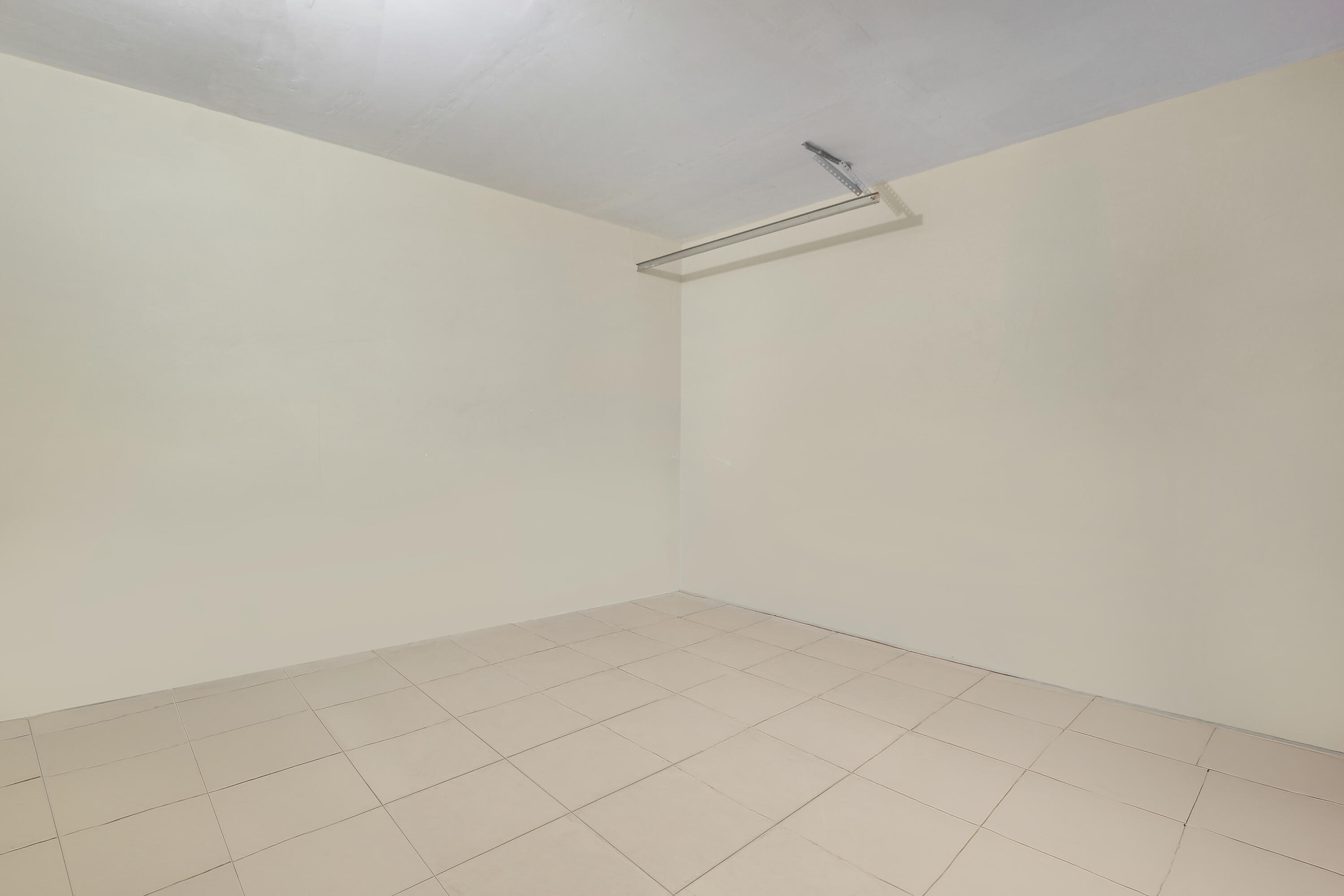 4th bedroom in garage. furniture digitally removed