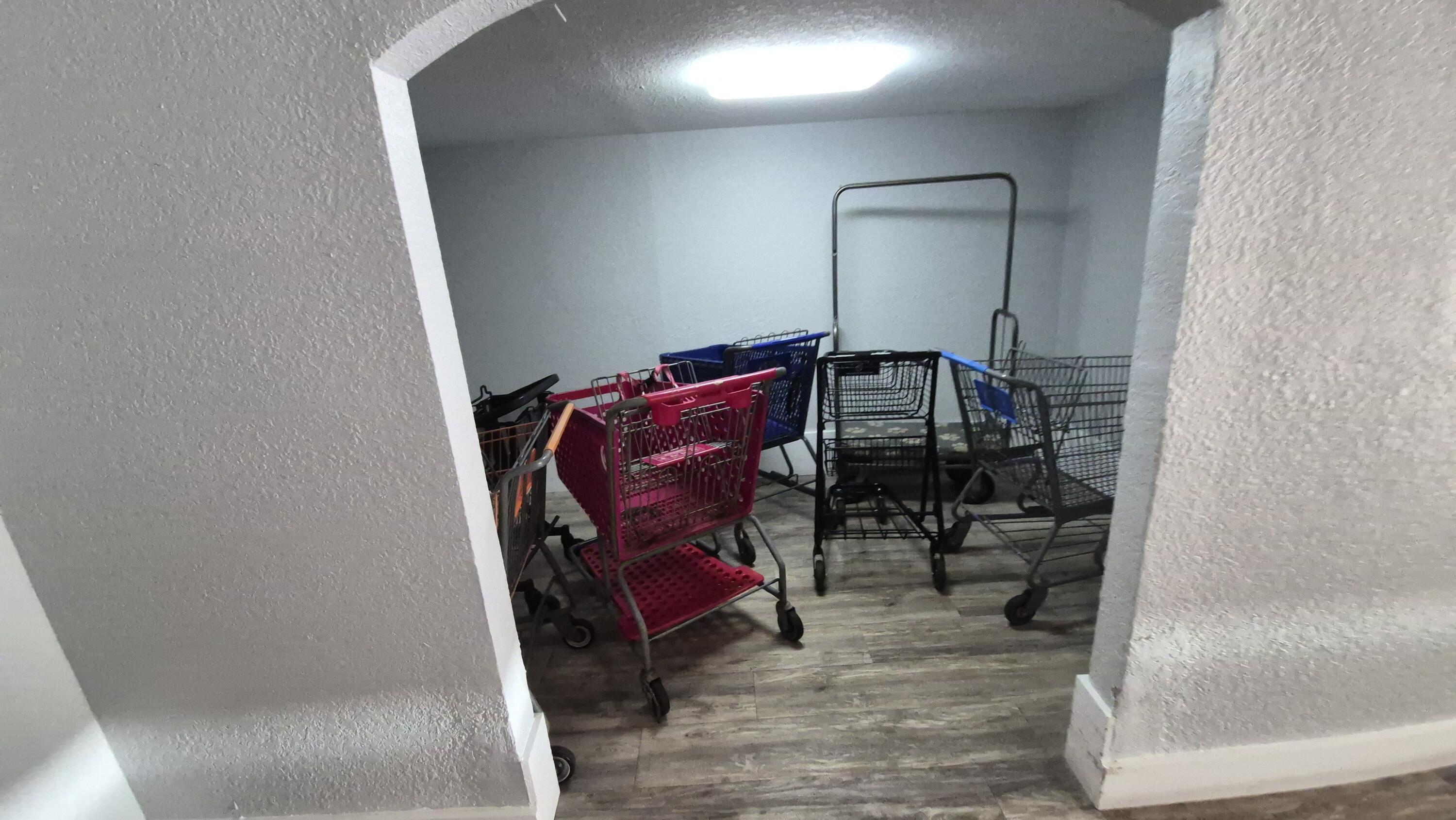 cart room