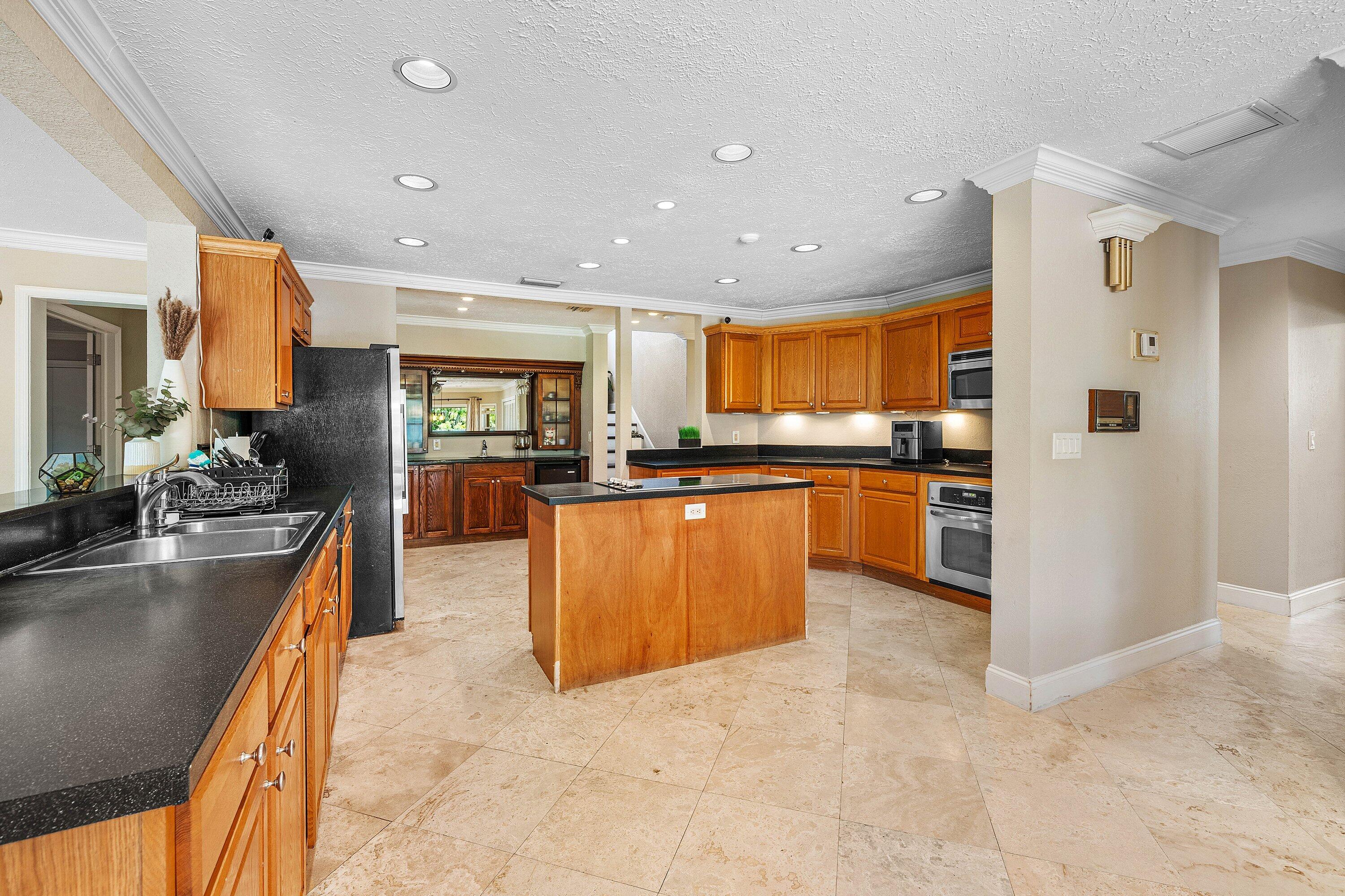 1560 SW 17th Street (12)