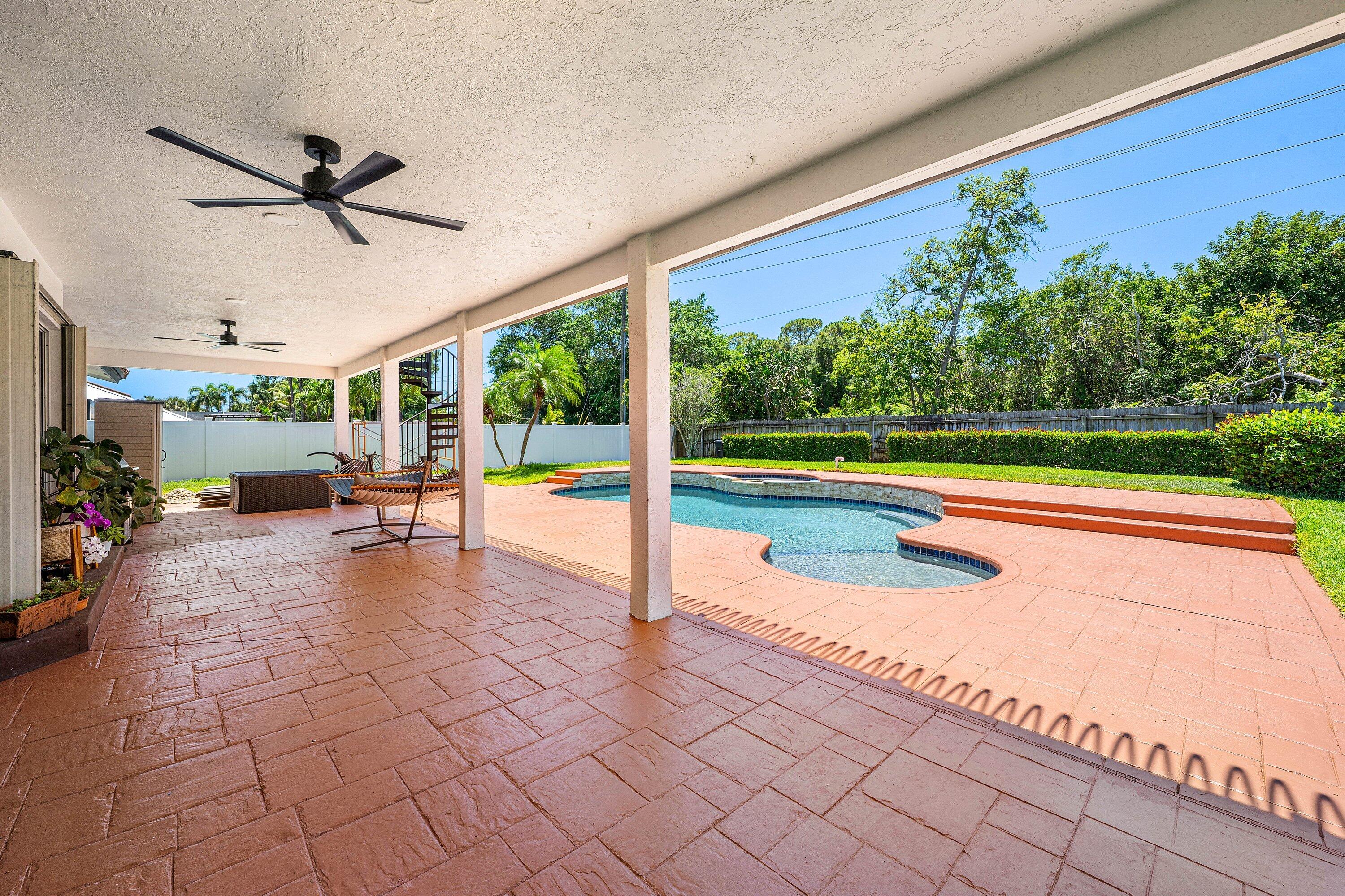 1560 SW 17th Street (43)