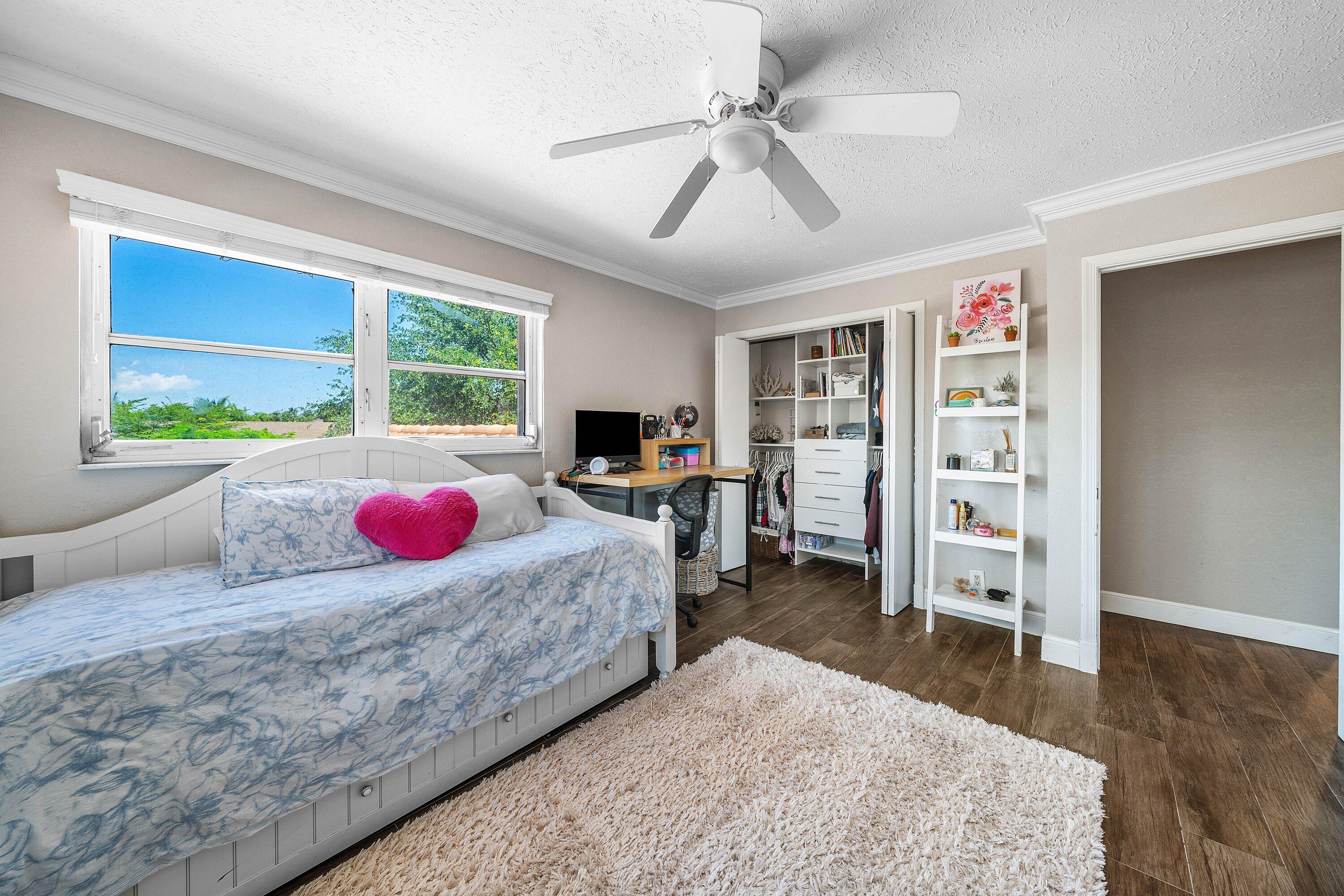 1560 SW 17th Street (35)