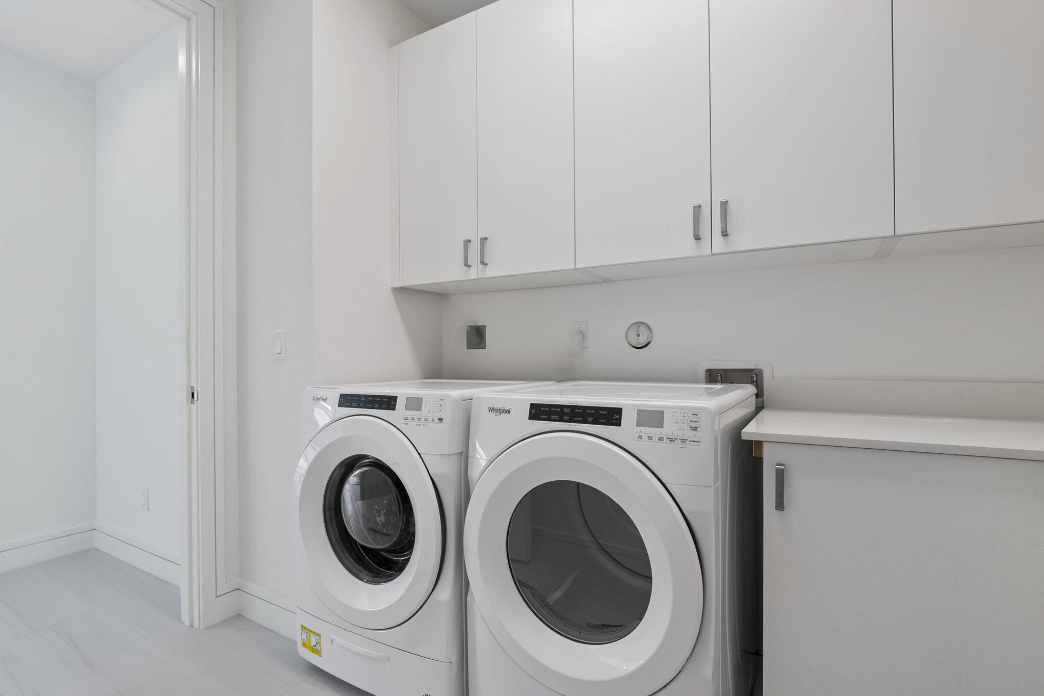 406 LAUNDRY