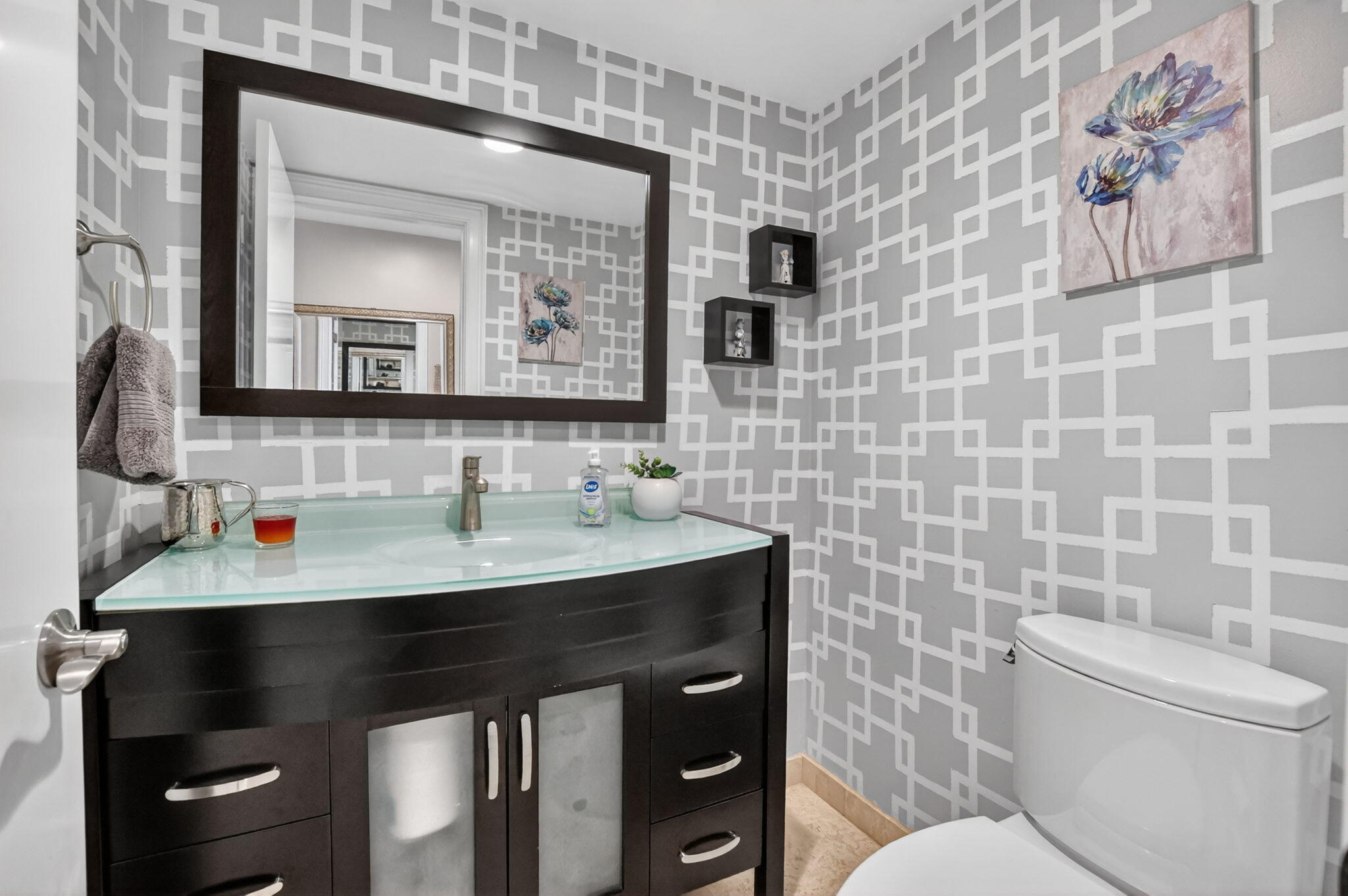 Half guest bath