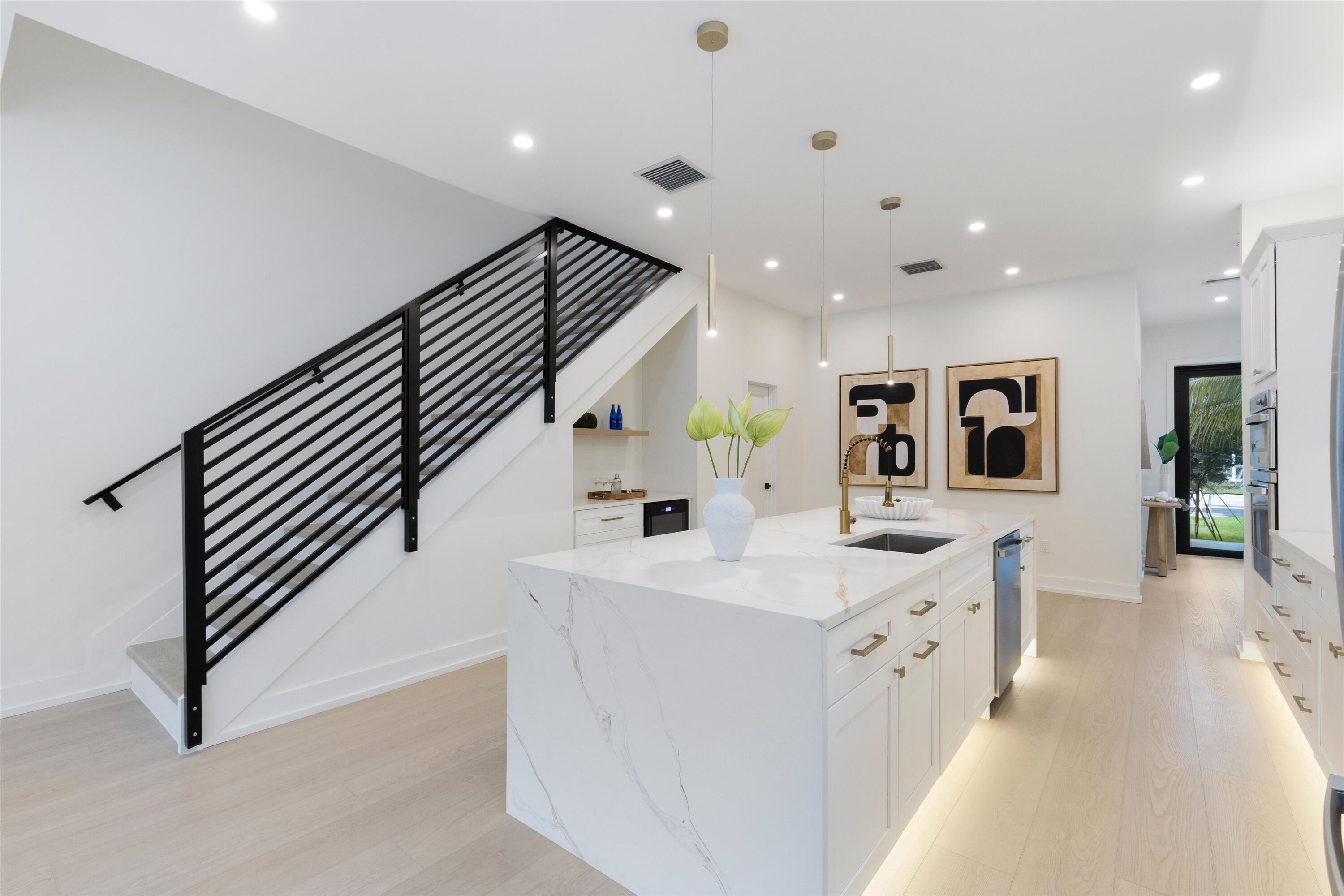 16-509 SW 11th Street Ft. Lauderdale, FL 16-509 SW 11th Street Ft. Lauderdale, FL