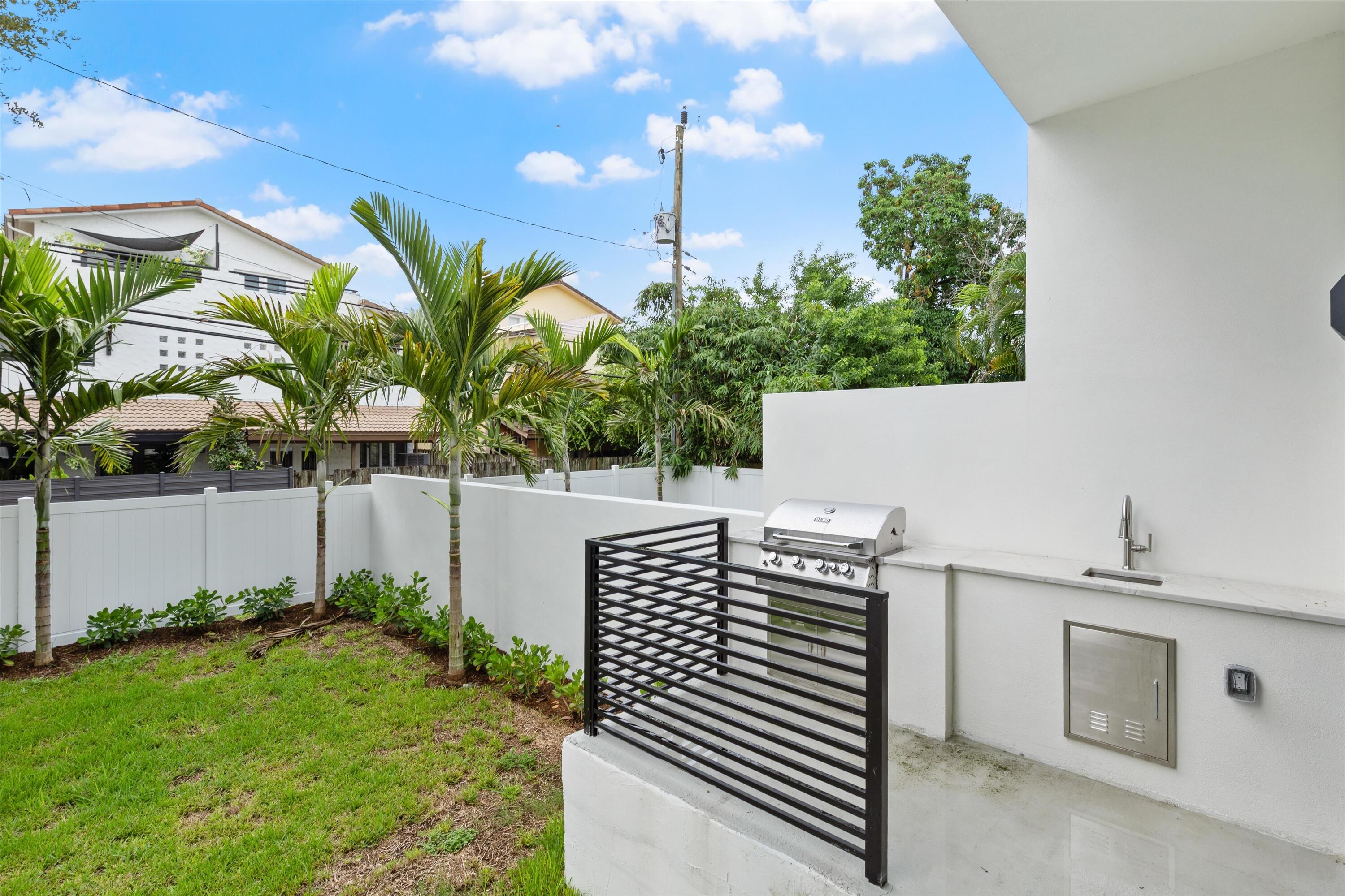 23-509 SW 11th Street Ft. Lauderdale, FL