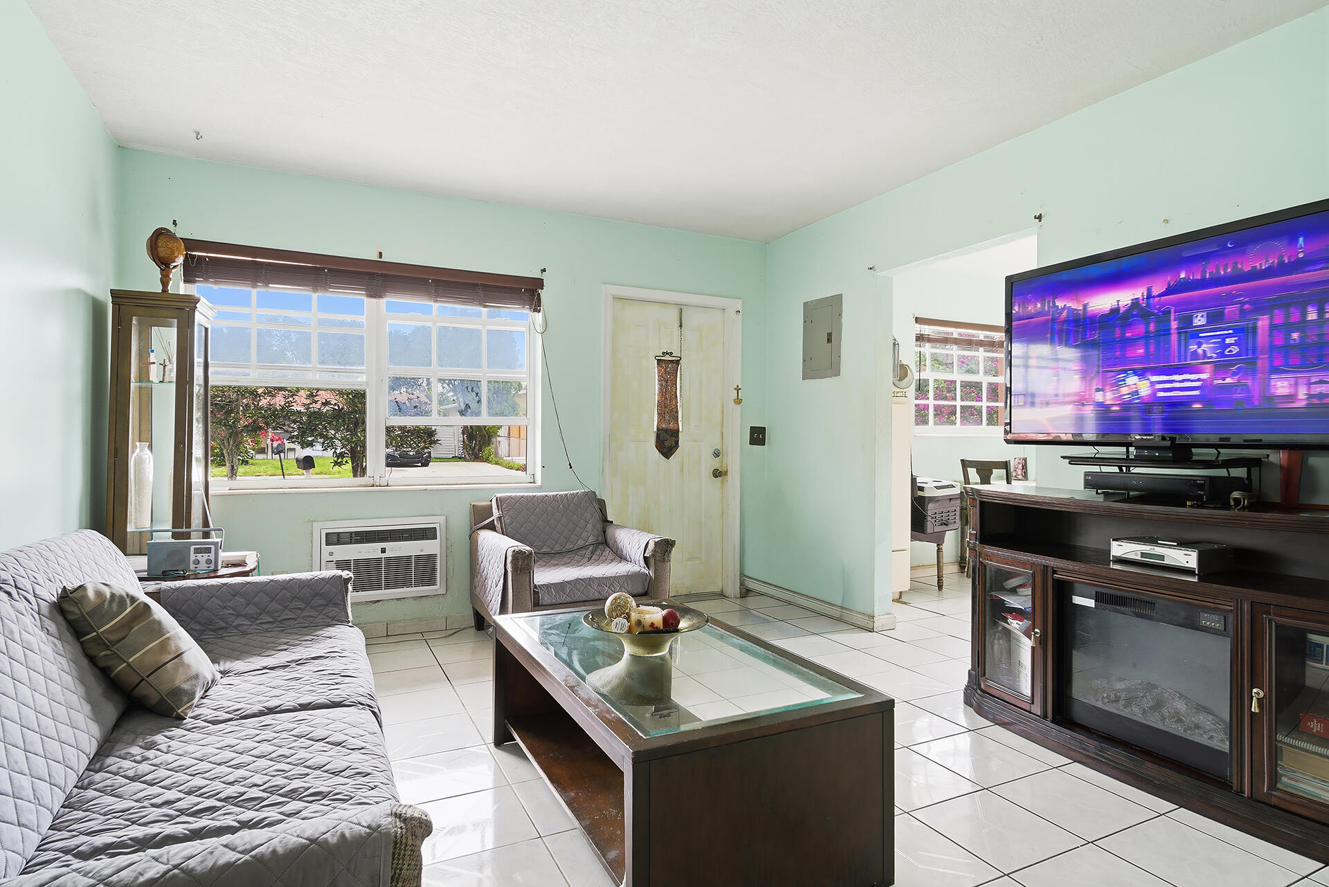 550-NE-37TH-ST-UNIT-1-33064-003