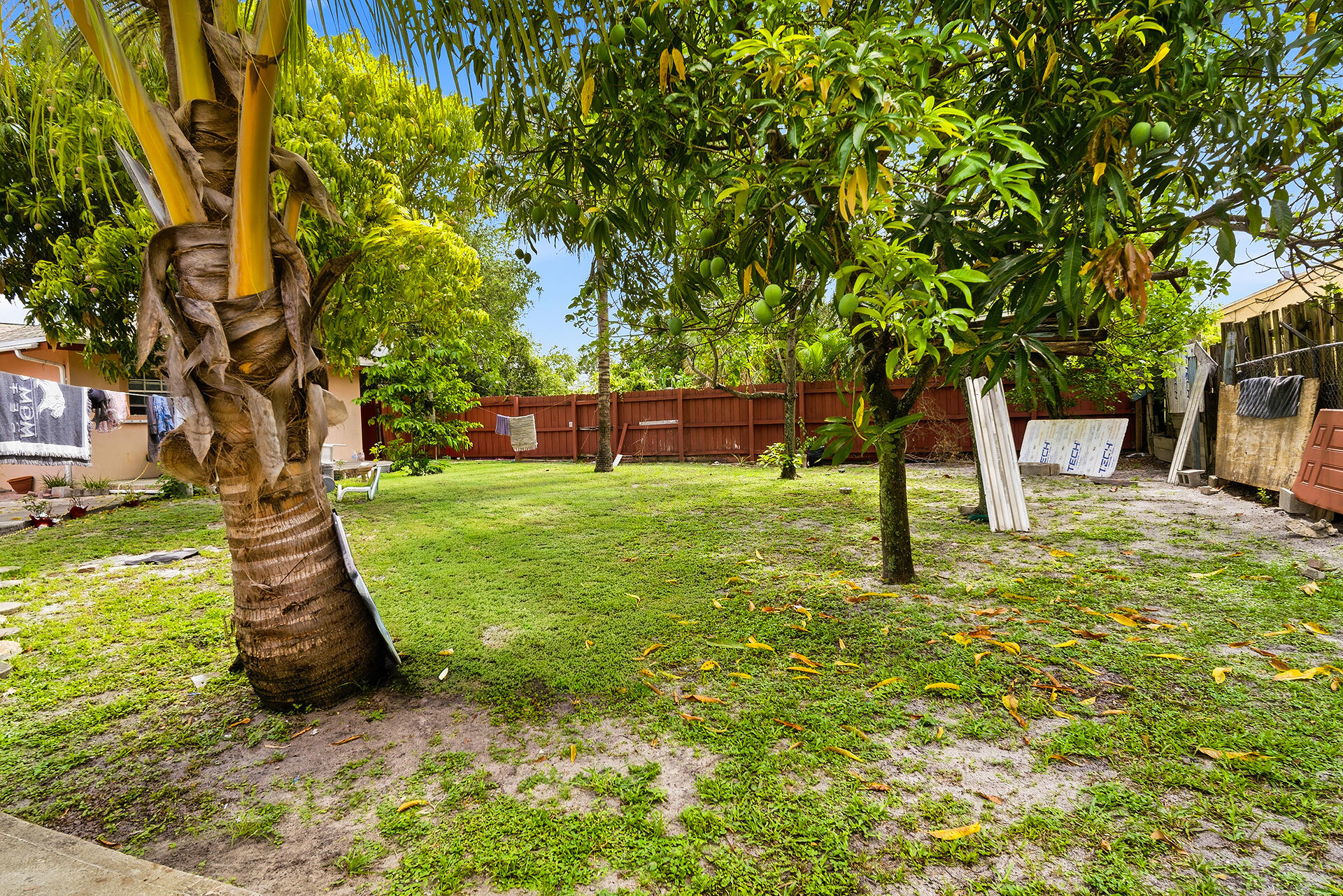 550-NE-37TH-ST-33064-008