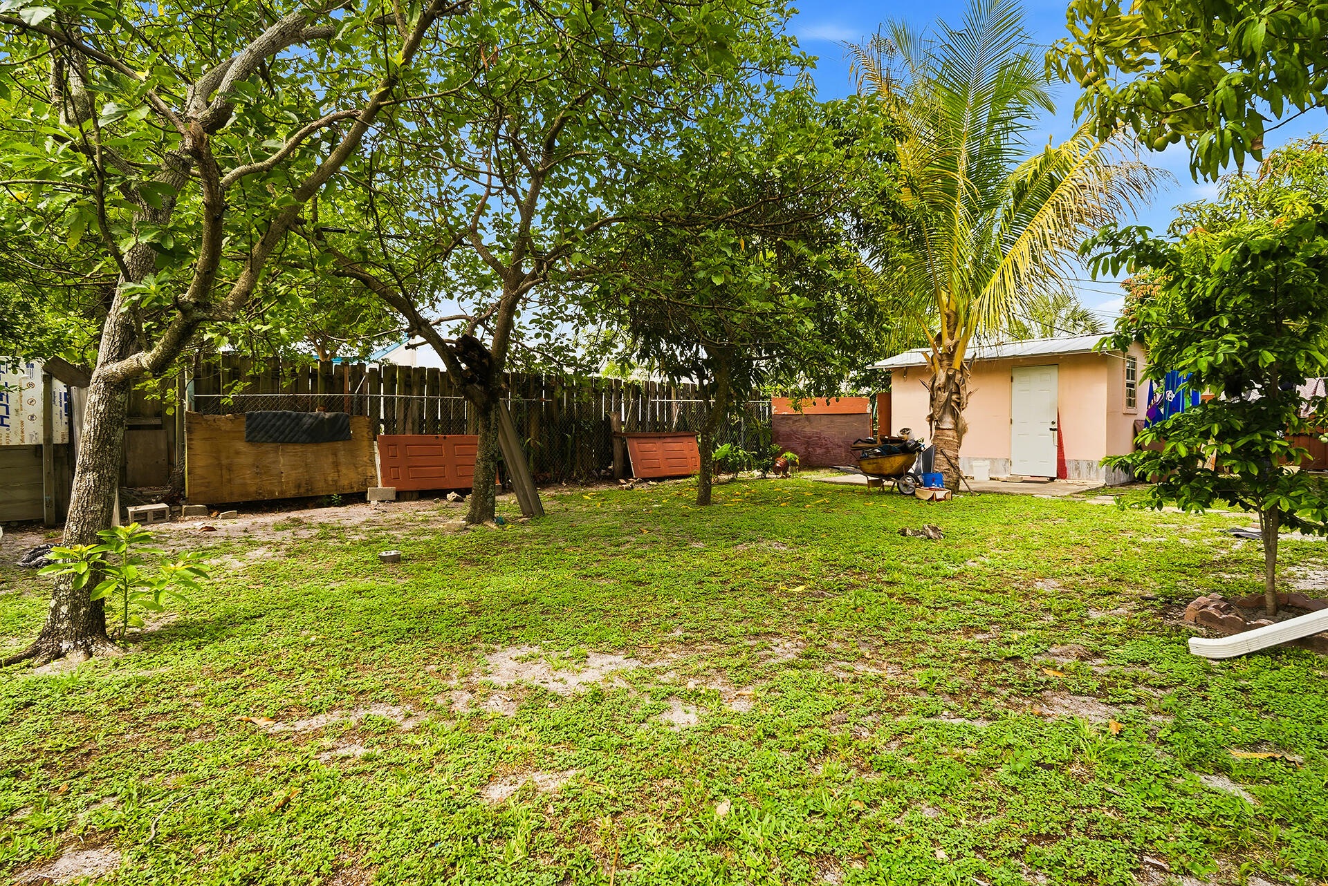 550-NE-37TH-ST-33064-006