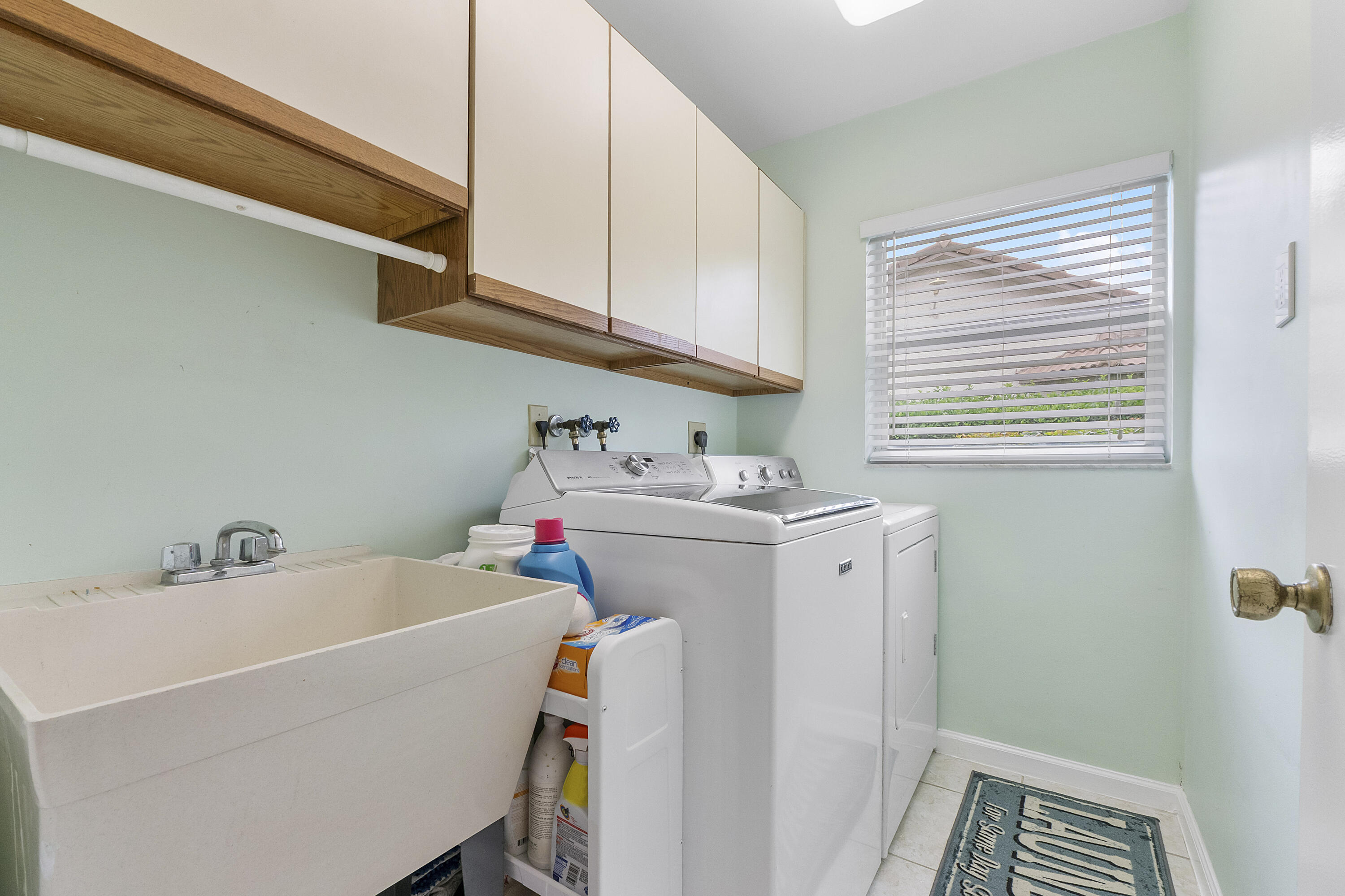 11240 SW 1st St_058